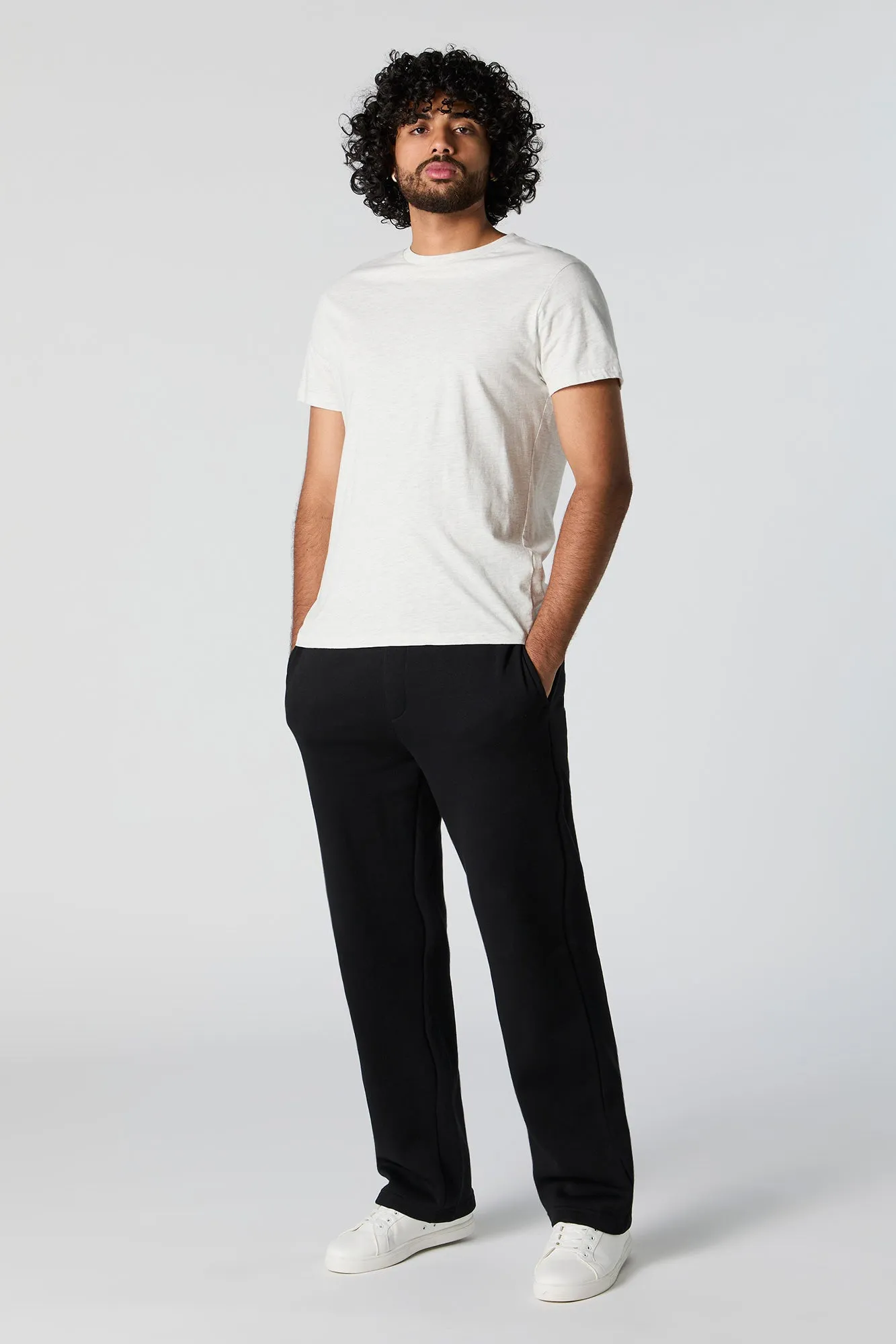 Pantalon d'entraînement à jambe droite en molleton sold by Urban Planet product image thumbnail 5