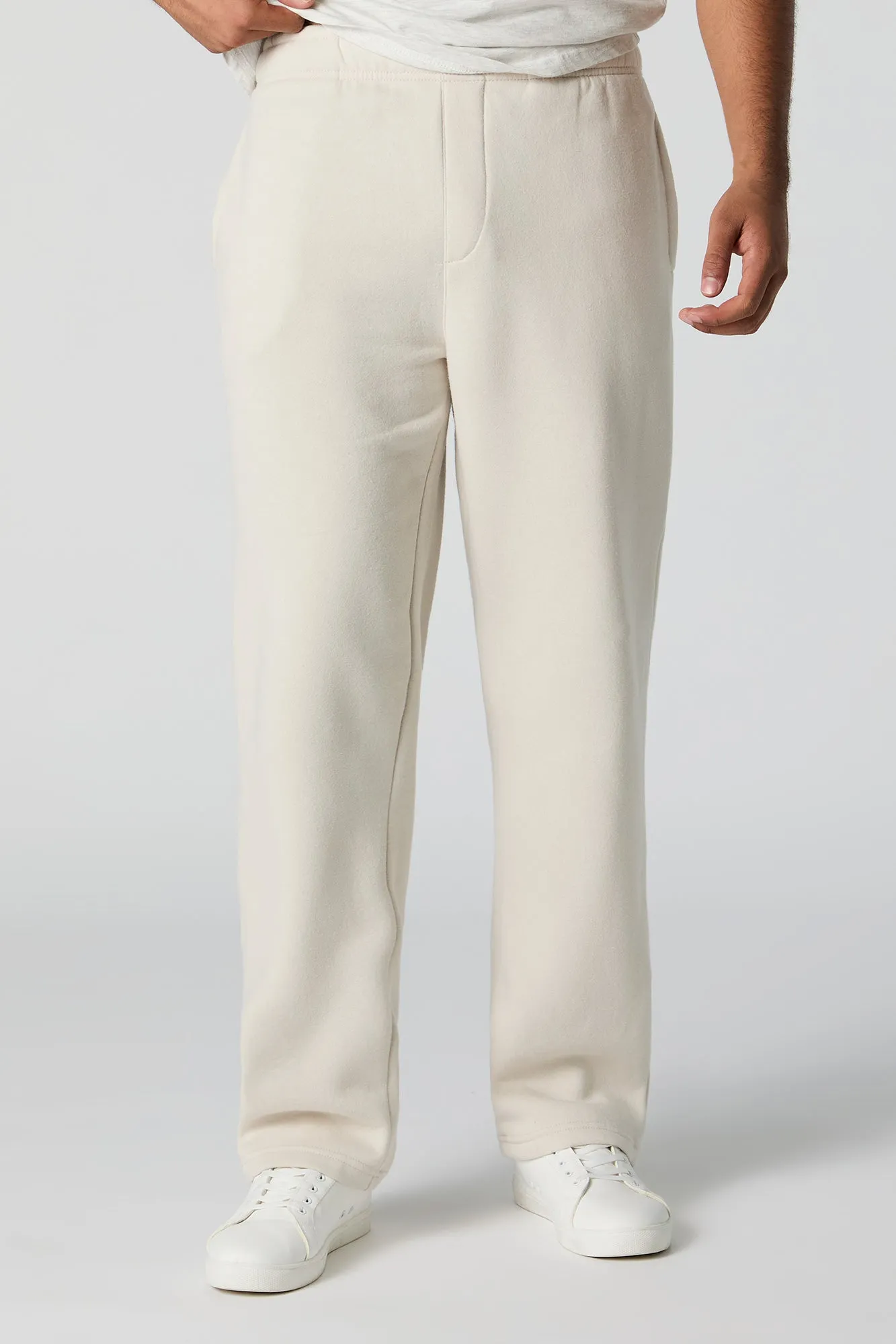 Pantalon d'entraînement à jambe droite en molleton sold by Urban Planet