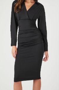 Robe midi à surplis avec manches longues sold by Urban Planet