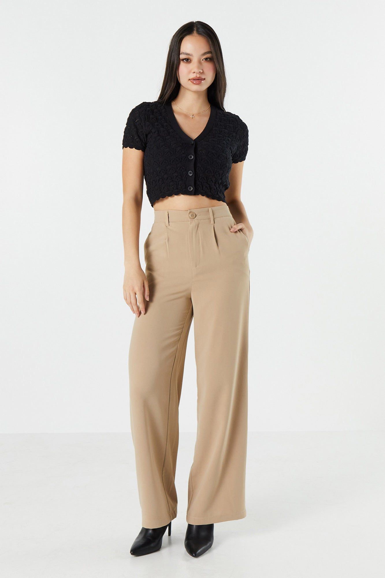 Haut boutonné en tricot de pointelle sold by Urban Planet product image thumbnail 6