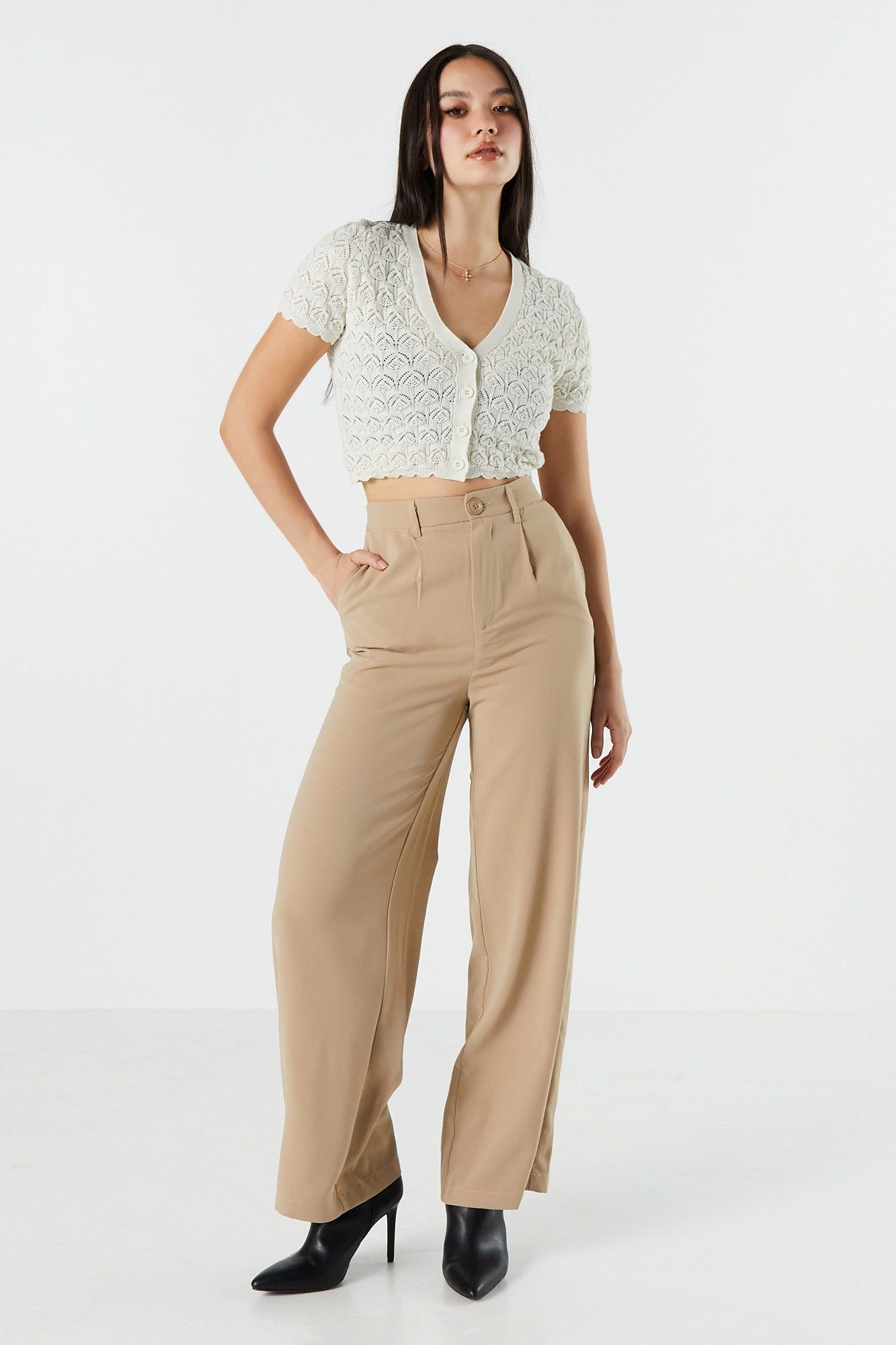 Haut boutonné en tricot de pointelle sold by Urban Planet product image thumbnail 9