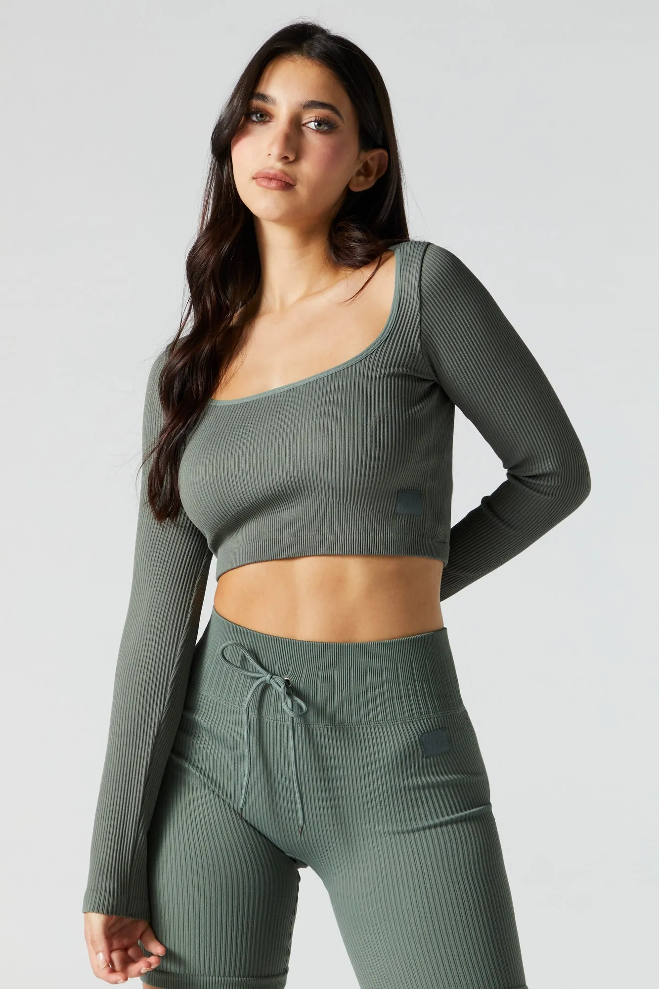 Haut Sommer Ray Active vert sans couture à manches longues sold by Urban Planet