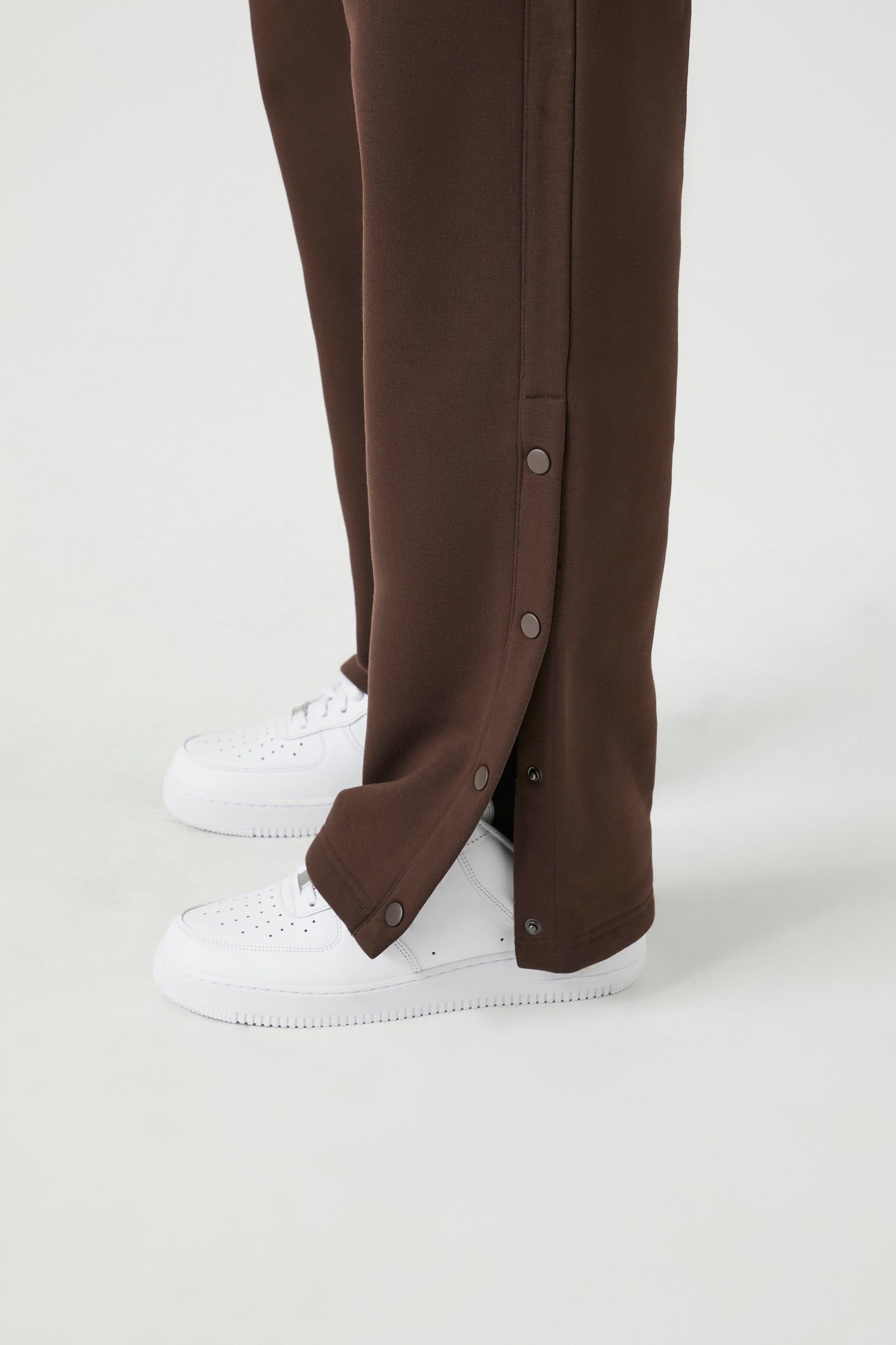 Jogger embossé EST 84 sold by Urban Planet product image thumbnail 3