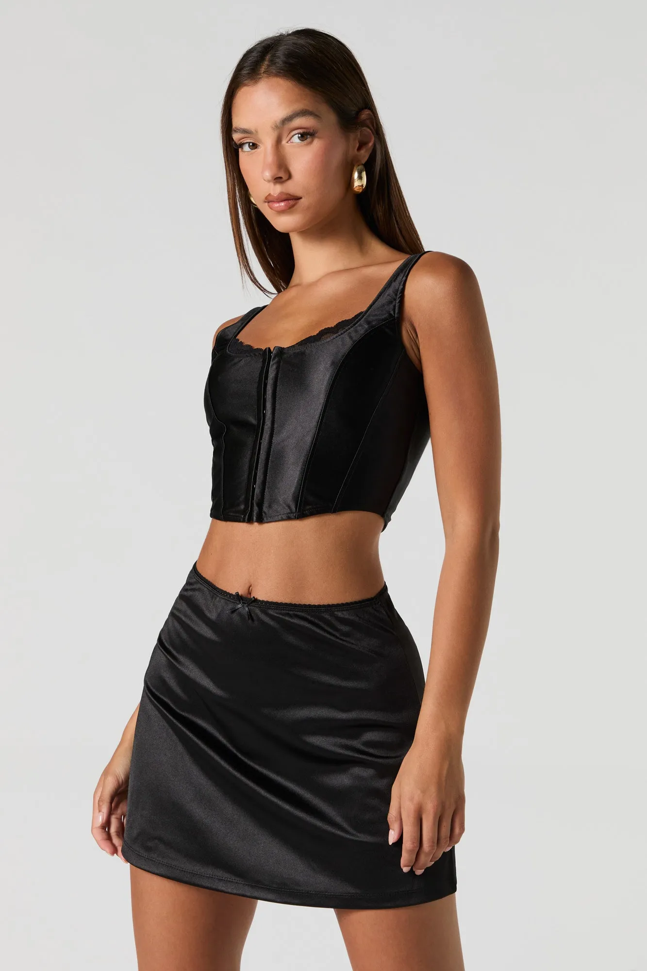 Haut corset en satin avec liséré de dentelle sold by Urban Planet product image thumbnail 5