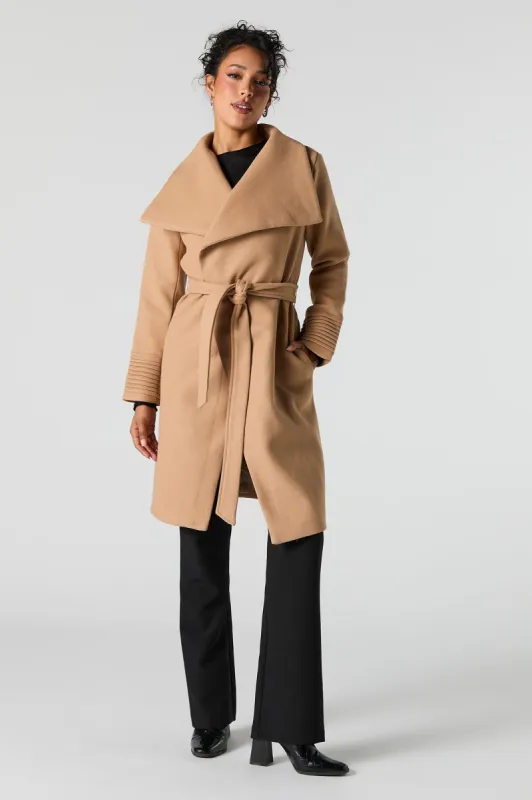 Manteau asymétrique avec ceinture sold by Urban Planet