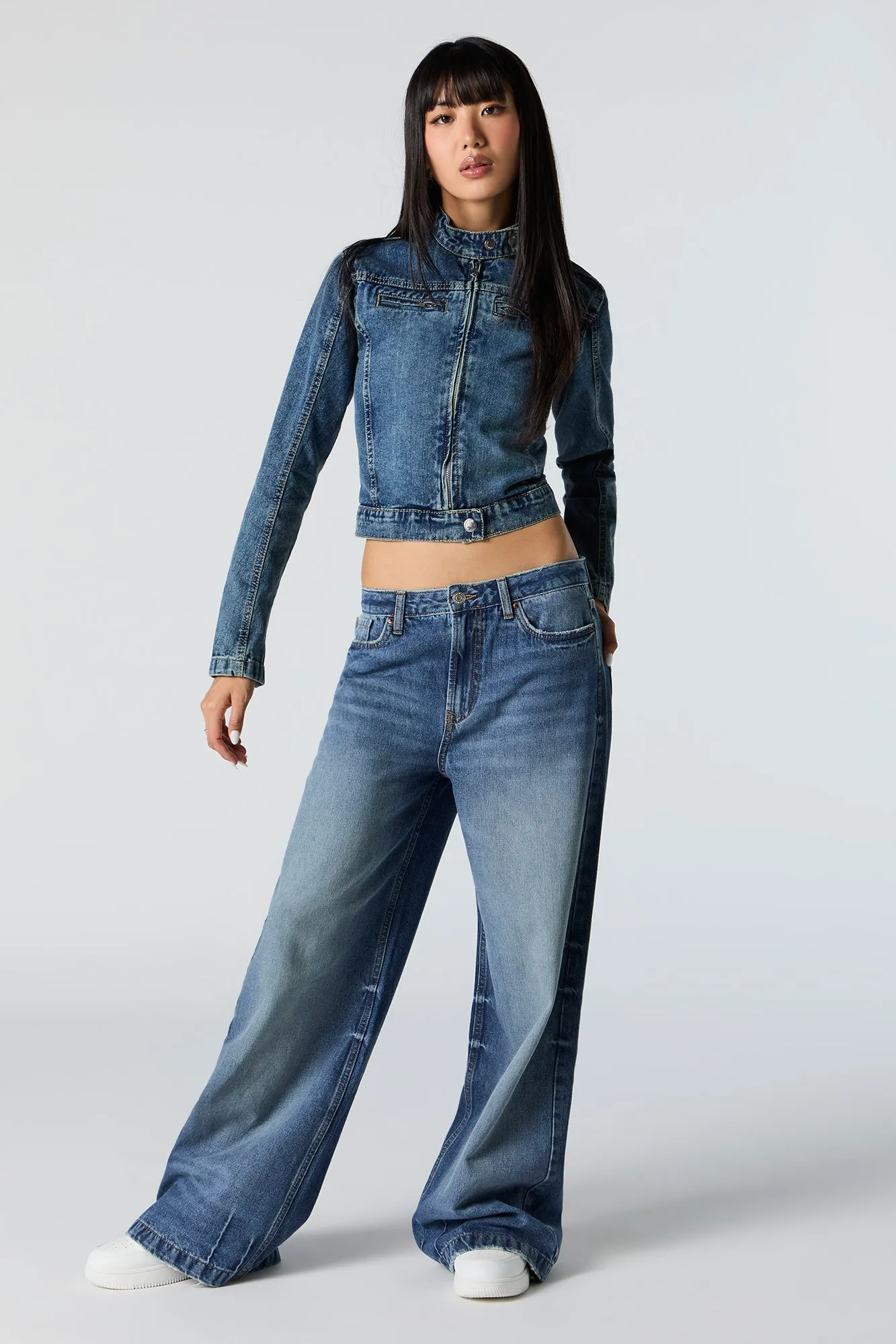 Jean à jambe super large et taille haute sold by Urban Planet product image thumbnail 4