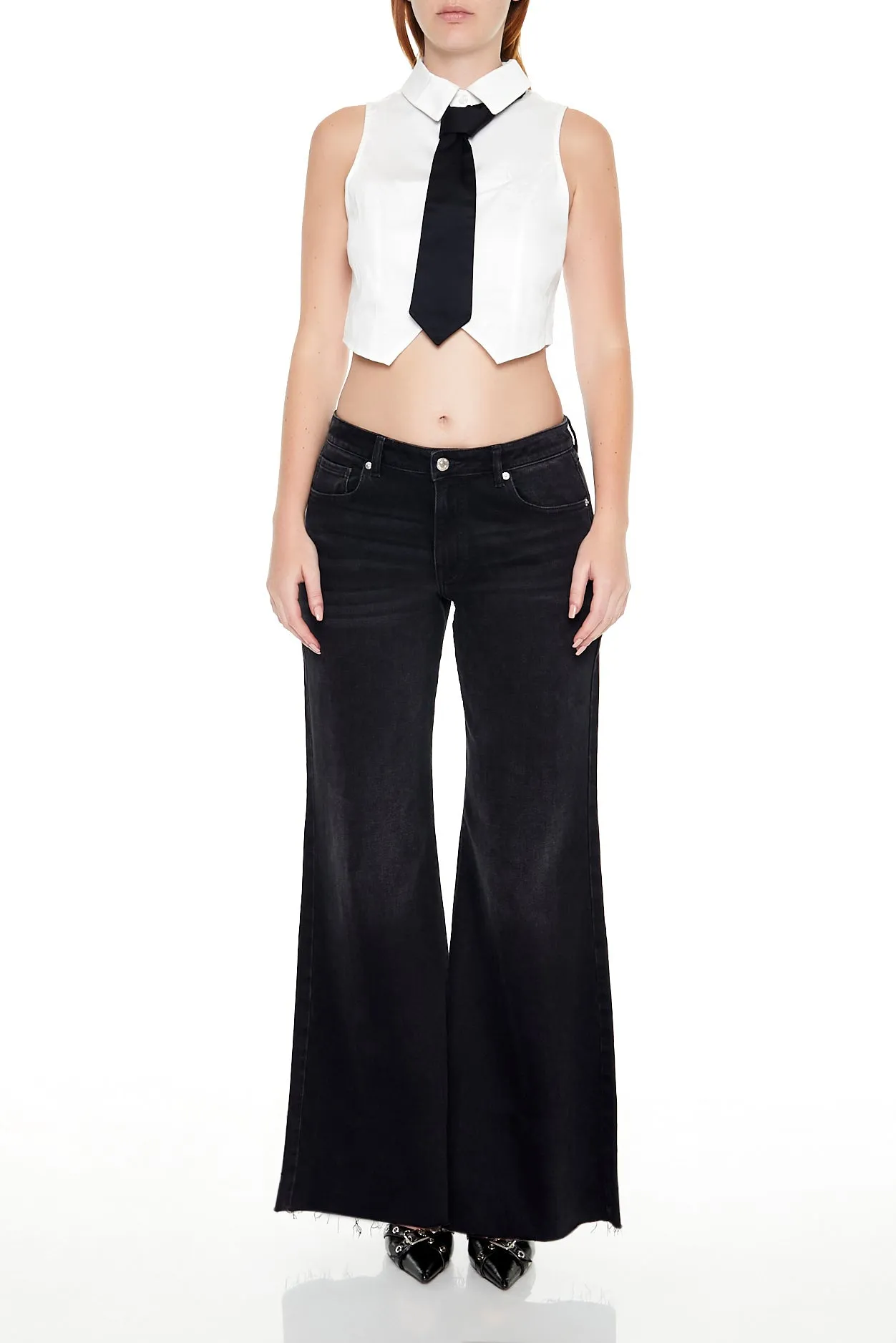 Haut court sans manches avec attache au cou sold by Urban Planet product image thumbnail 3