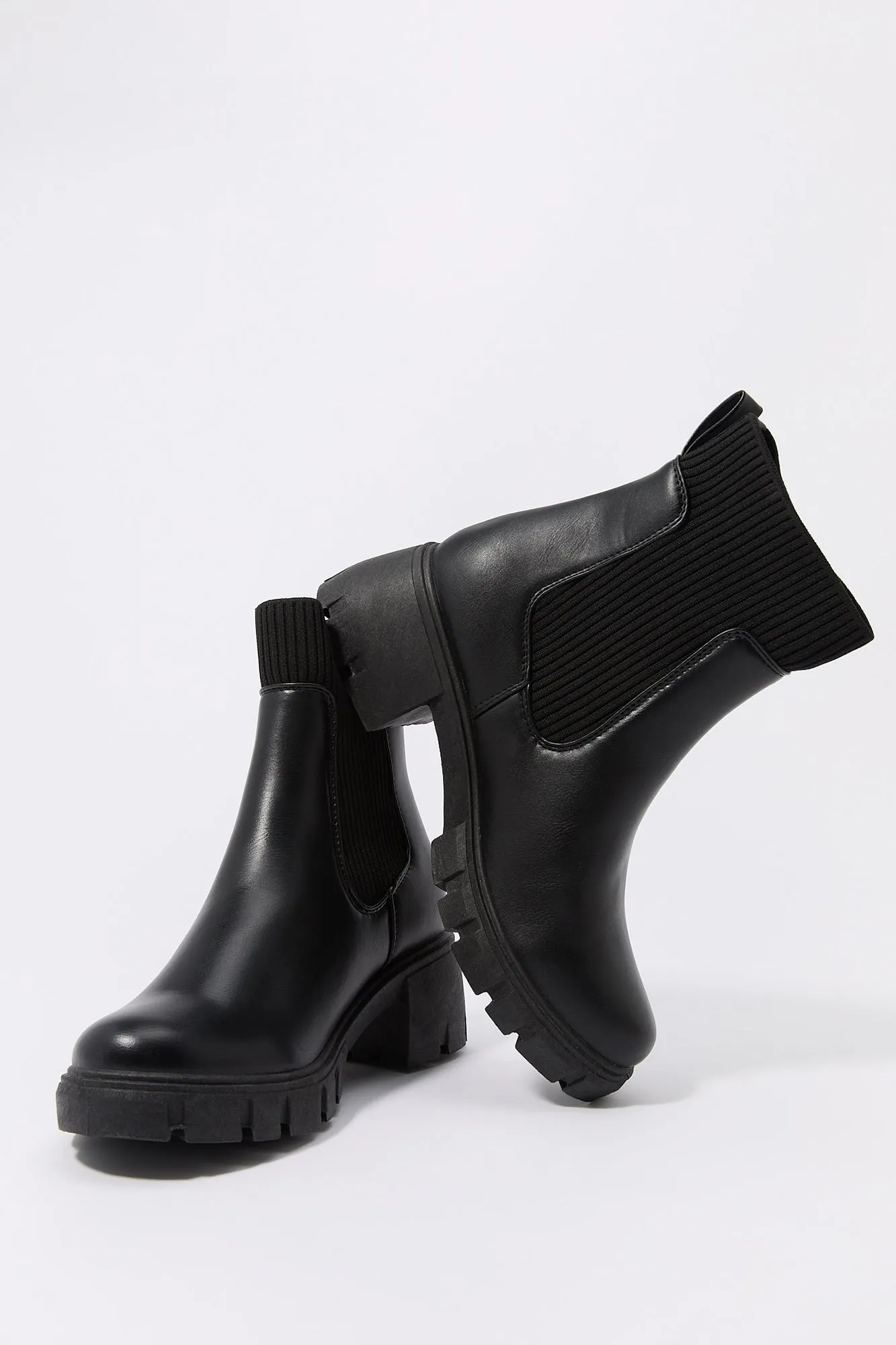 Bottes à panneaux élastiques en tricot côtelé sold by Urban Planet product image thumbnail 5