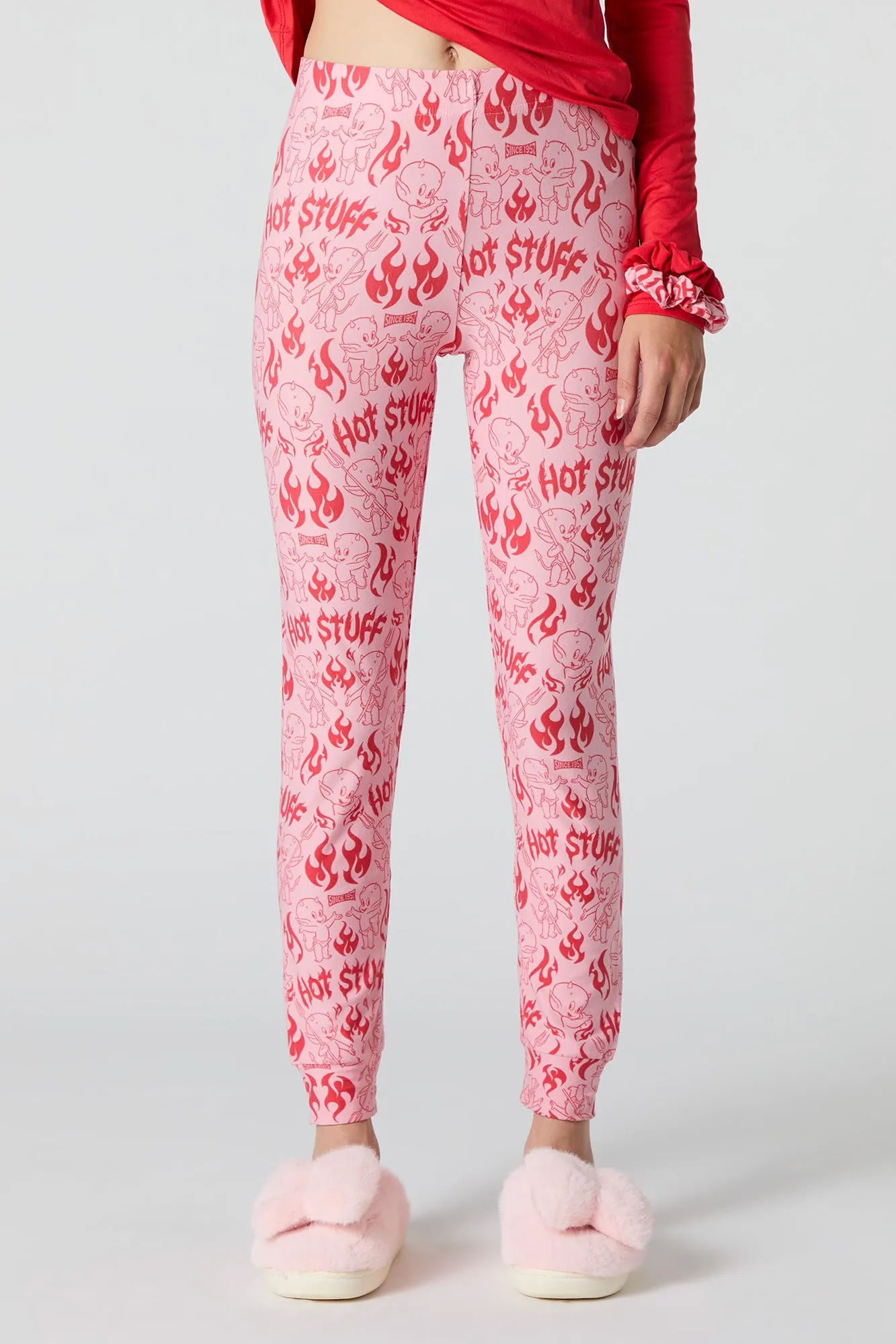 Ensemble pyjama 2 pièces haut à manches longues et legging à imprimé Hot Stuff sold by Urban Planet product image thumbnail 3