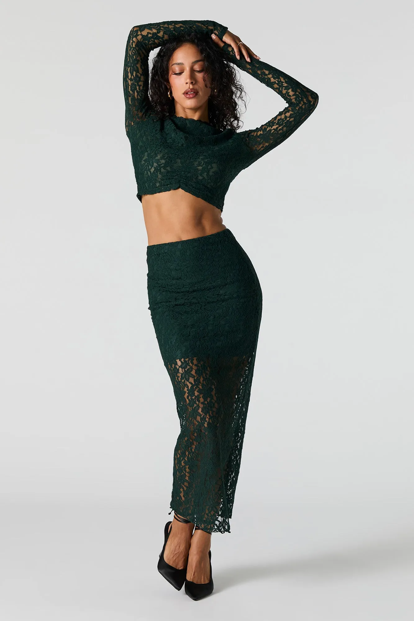 Jupe midi fleurie scintillante en dentelle sold by Urban Planet