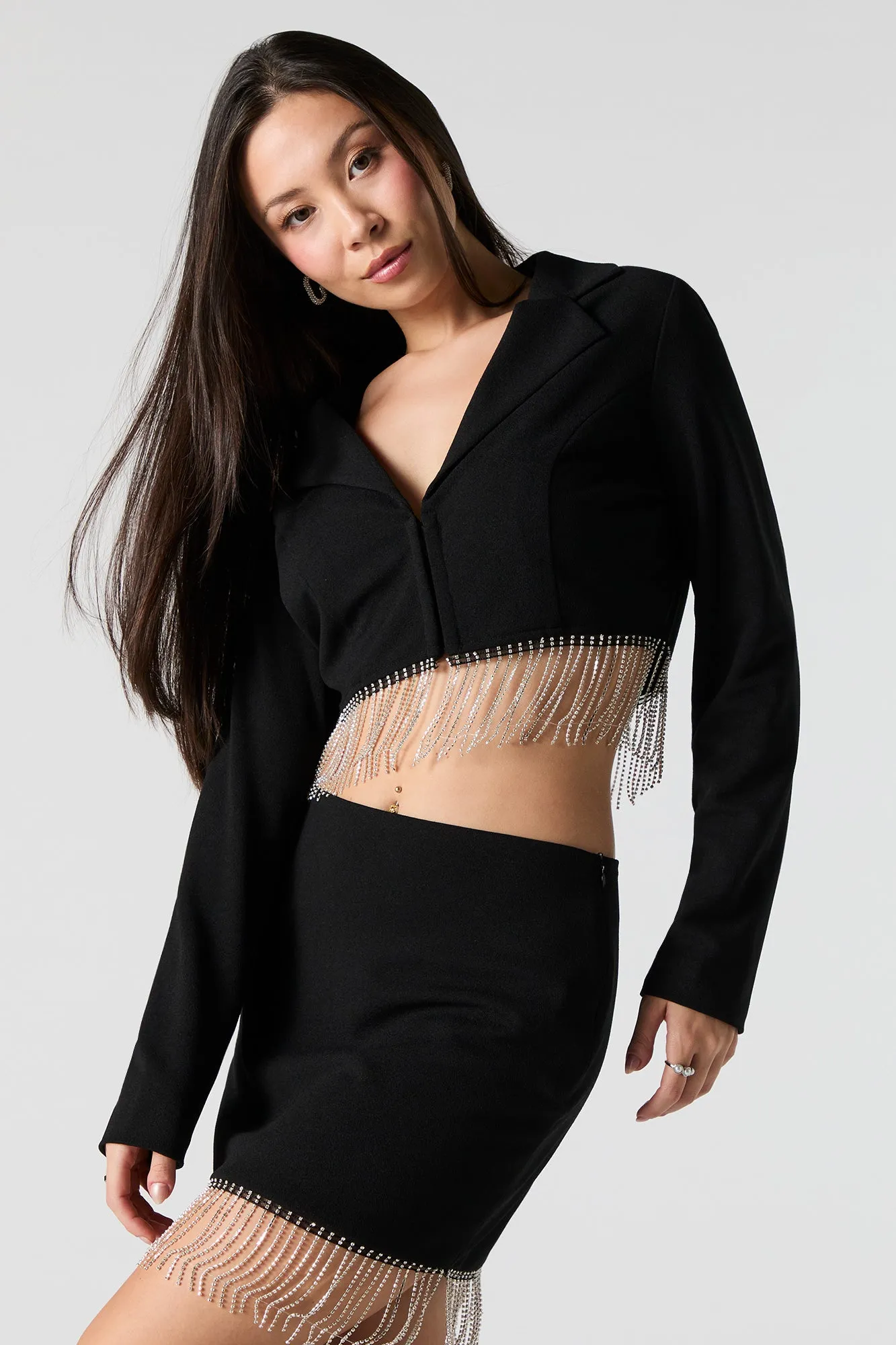 Blazer écourté garni de pierres du Rhin sold by Urban Planet