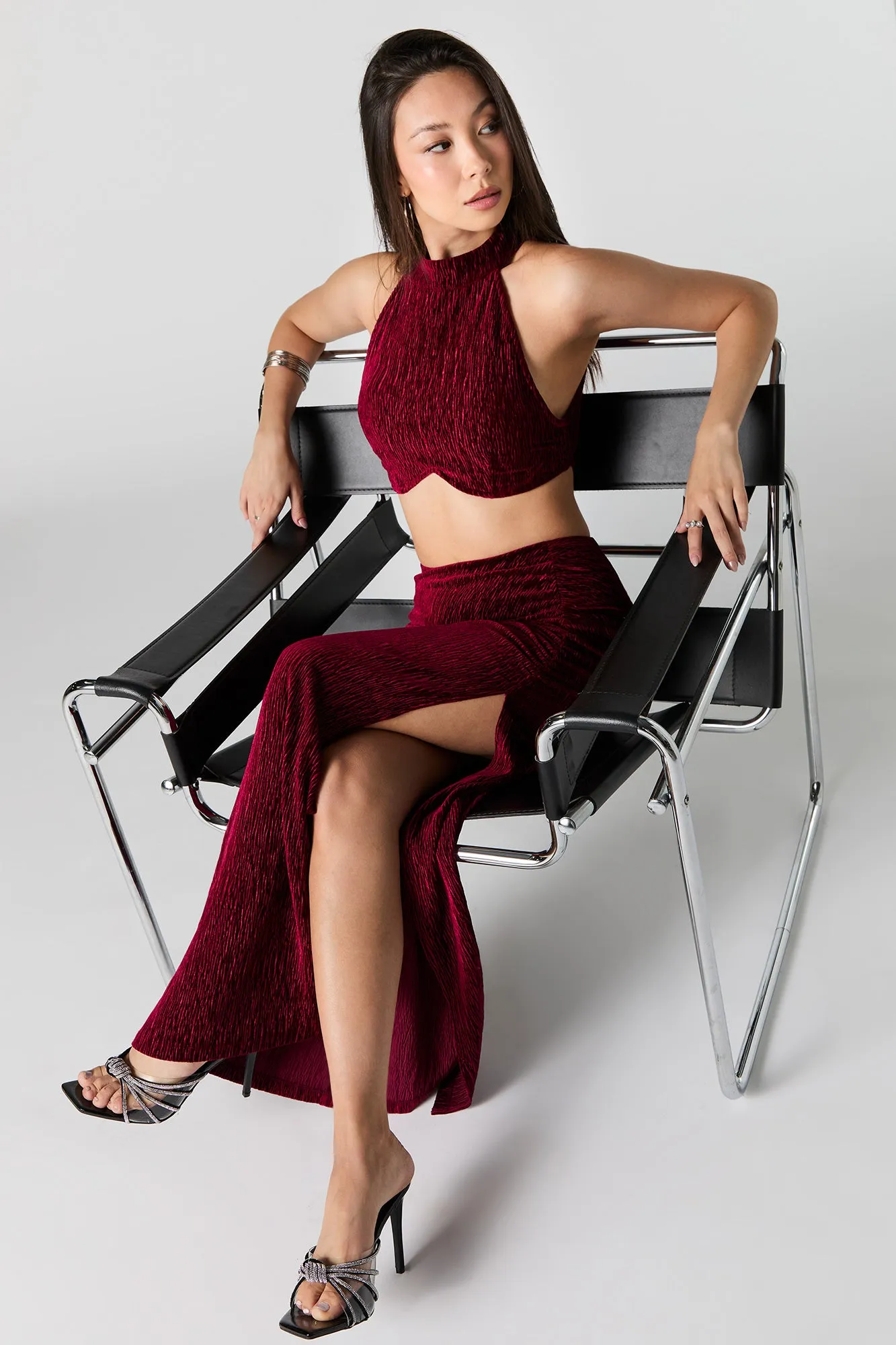 Jupe maxi en velours texturé avec fente sold by Urban Planet