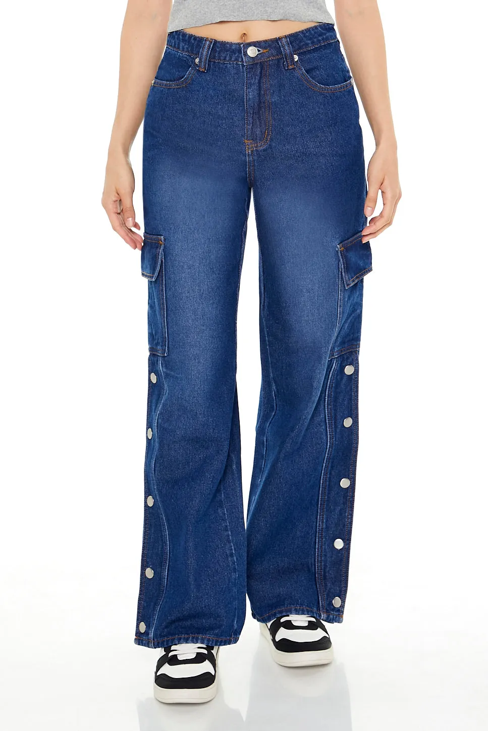 Jean cargo boutonné à jambe large et taille haute sold by Urban Planet product image thumbnail 2