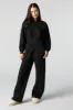 Pantalon Active à jambe large en molleton polaire sold by Urban Planet