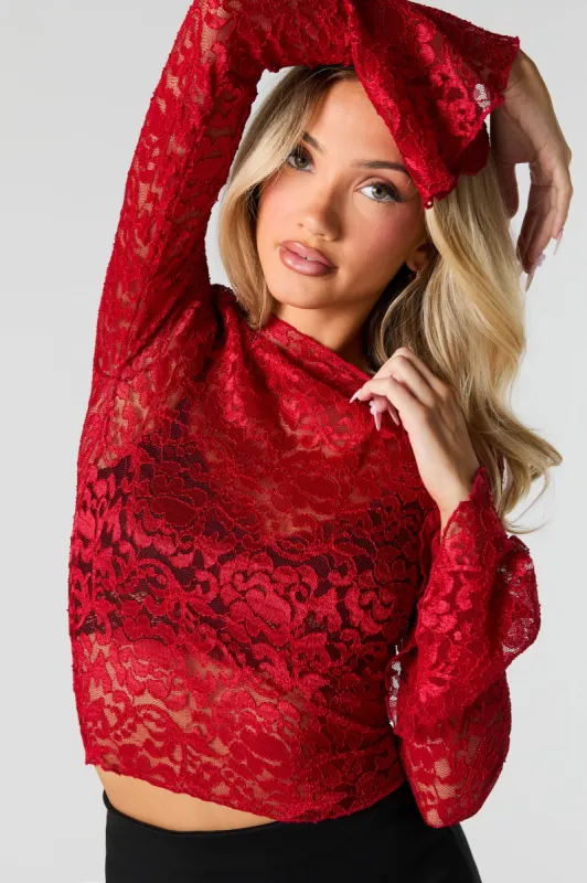 Haut en dentelle fleurie à manches longues sold by Urban Planet