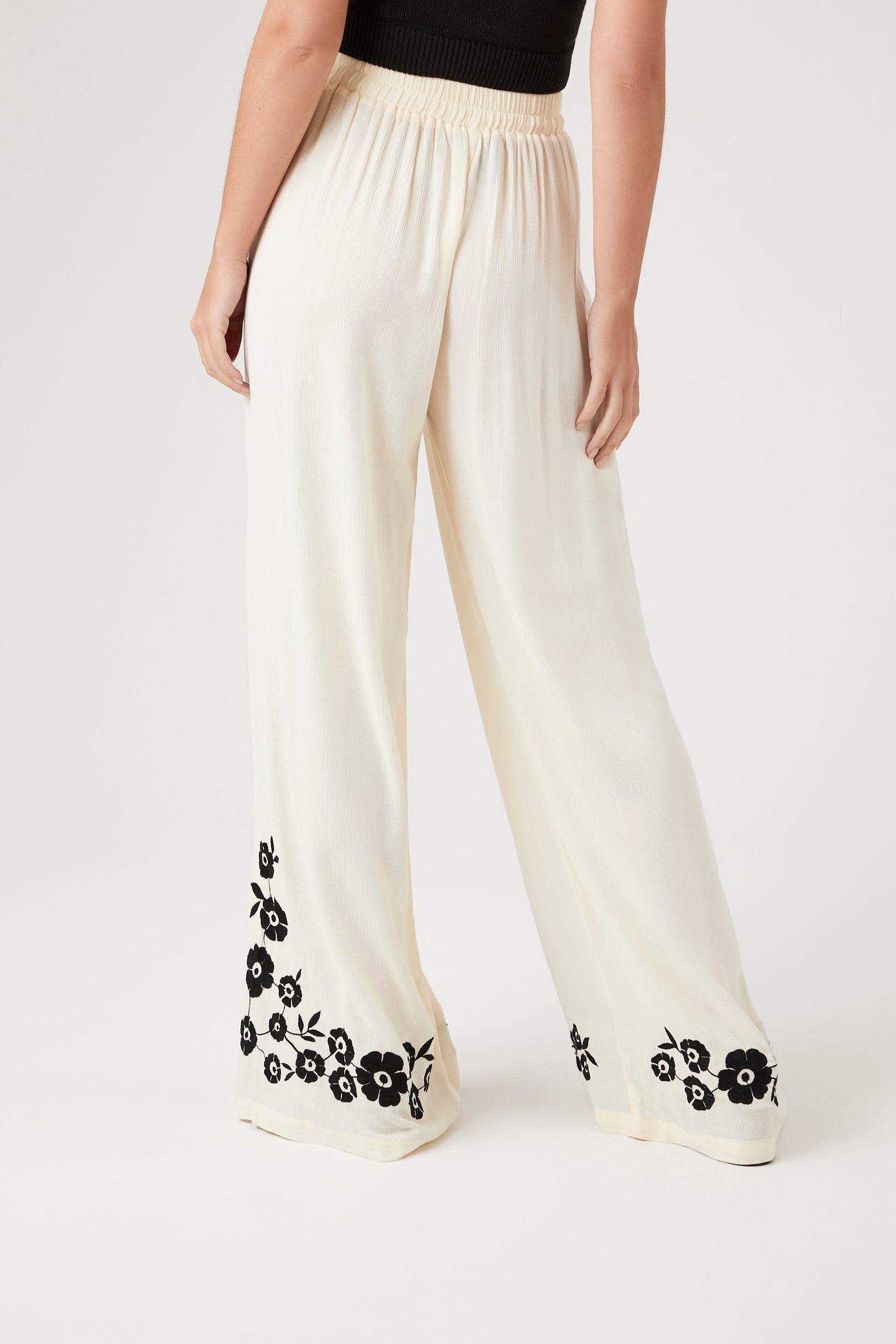 Pantalon à jambe large avec motif brodé floral sold by Urban Planet product image thumbnail 6
