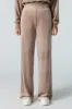 Pantalon en molleton à jambes larges en velours sold by Urban Planet