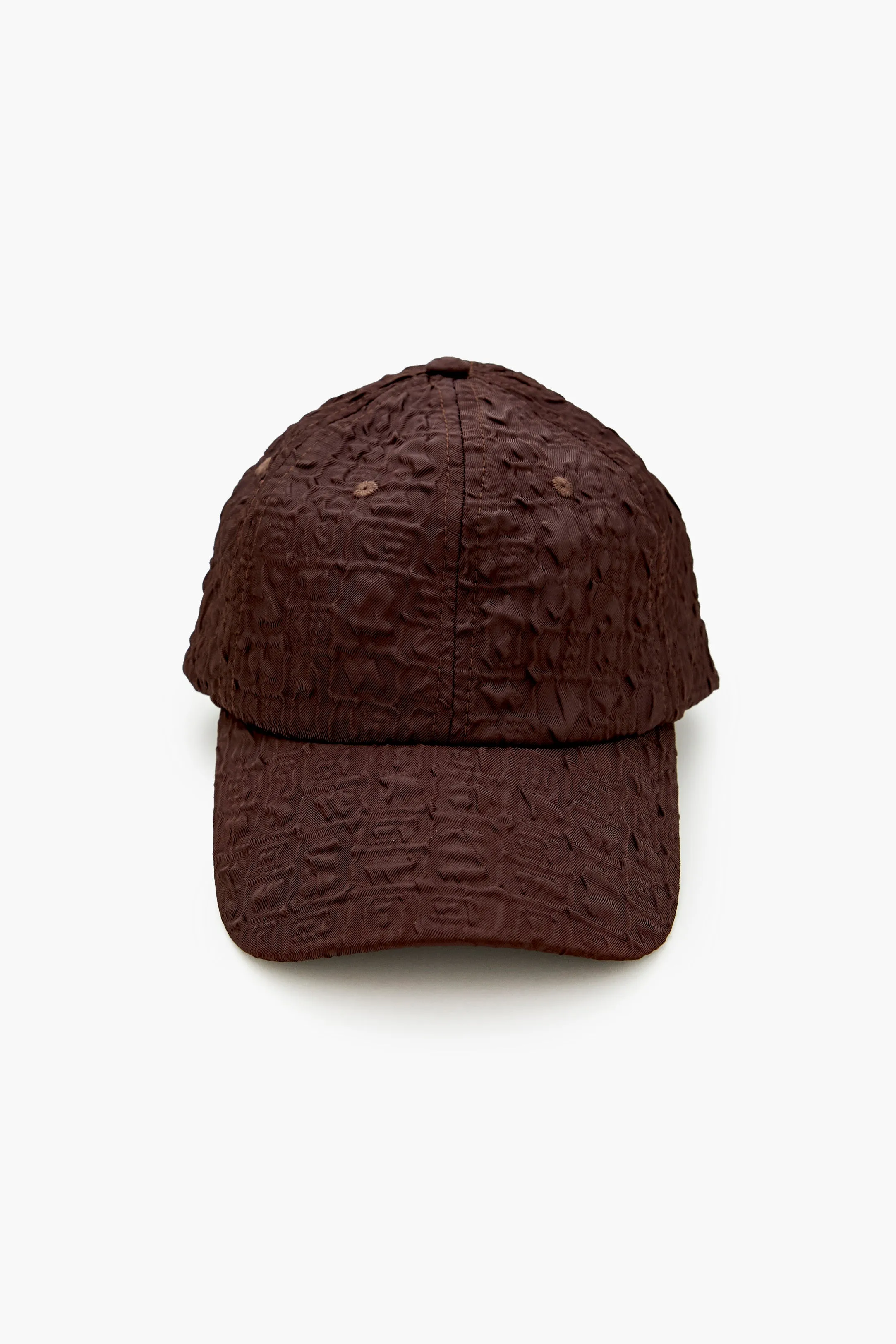 Casquette de baseball texturée sold by Urban Planet