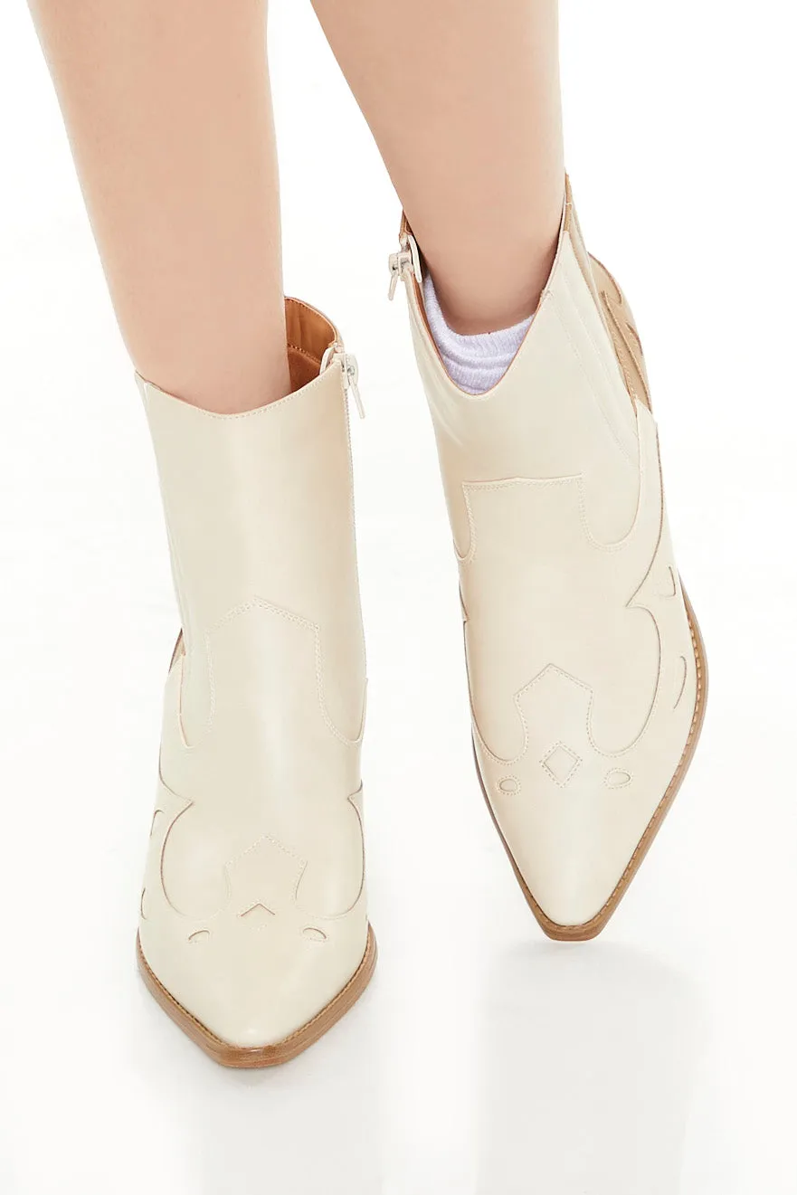 Bottes de cowboy avec blocs de couleurs sold by Urban Planet product image thumbnail 2