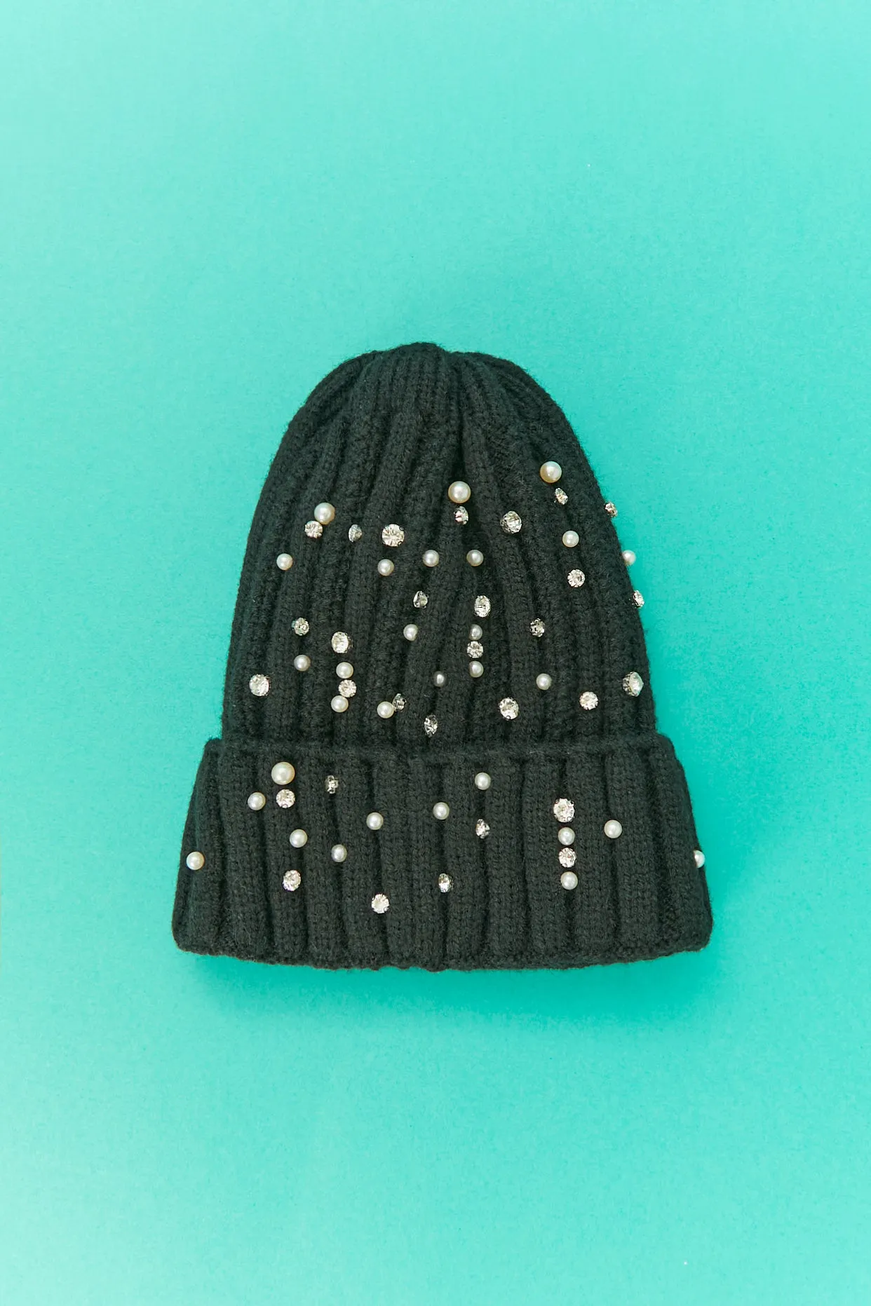 Tuque à imprimé Hello Kitty avec similiperles et pierres du Rhin sold by Urban Planet product image thumbnail 5