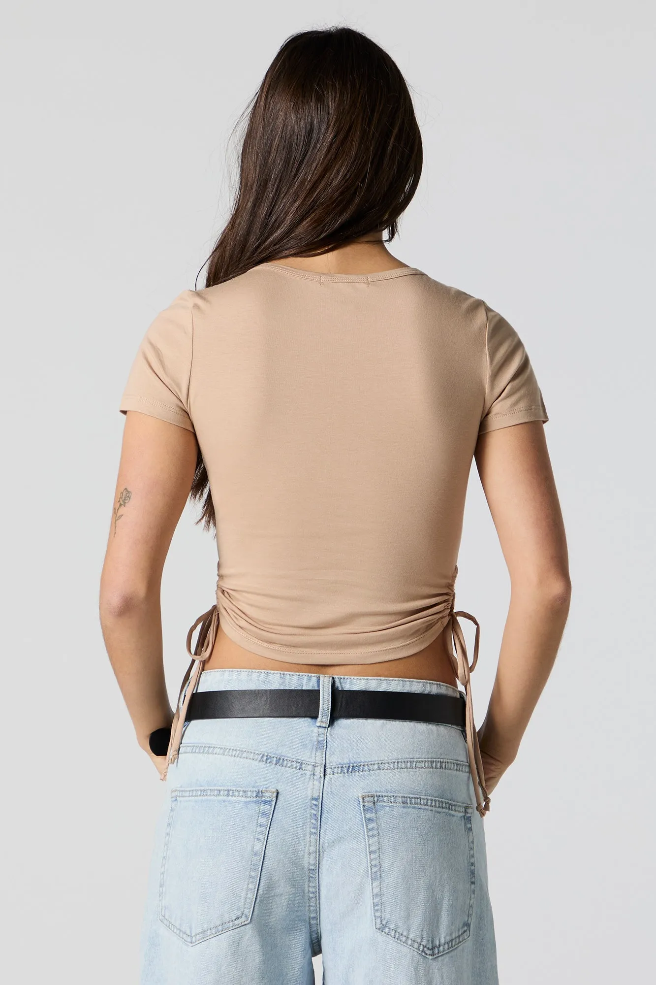 T-shirt court avec découpes et taille coulissante sold by Urban Planet product image thumbnail 5