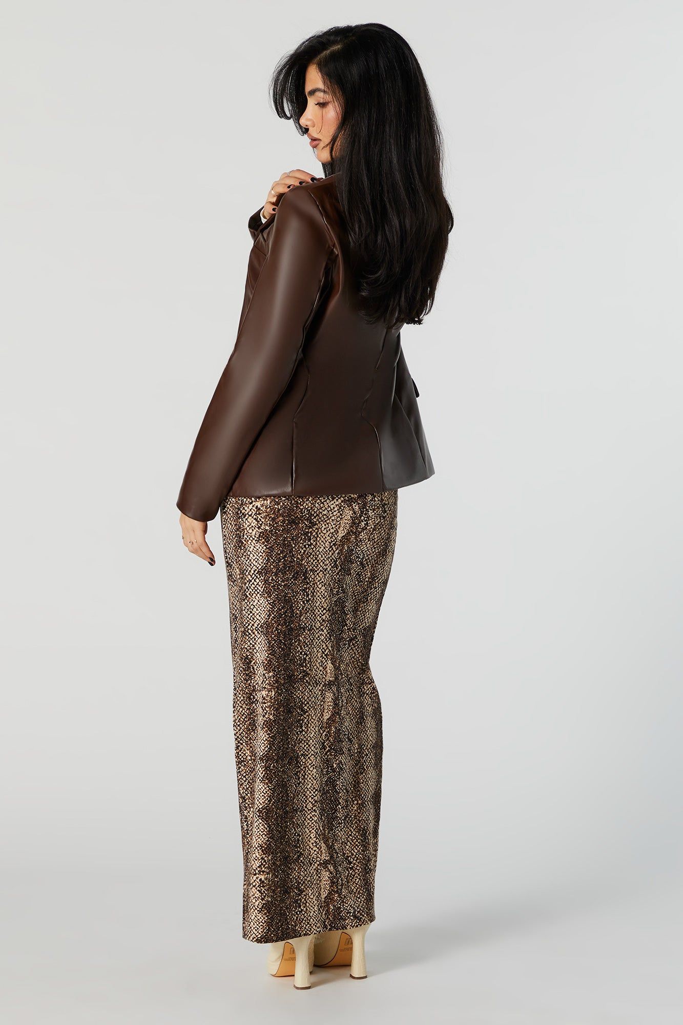 Jupe maxi profilée avec fente en similipeau de serpent sold by Urban Planet product image thumbnail 2