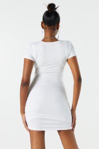 Minirobe profilée ruchée sold by Urban Planet