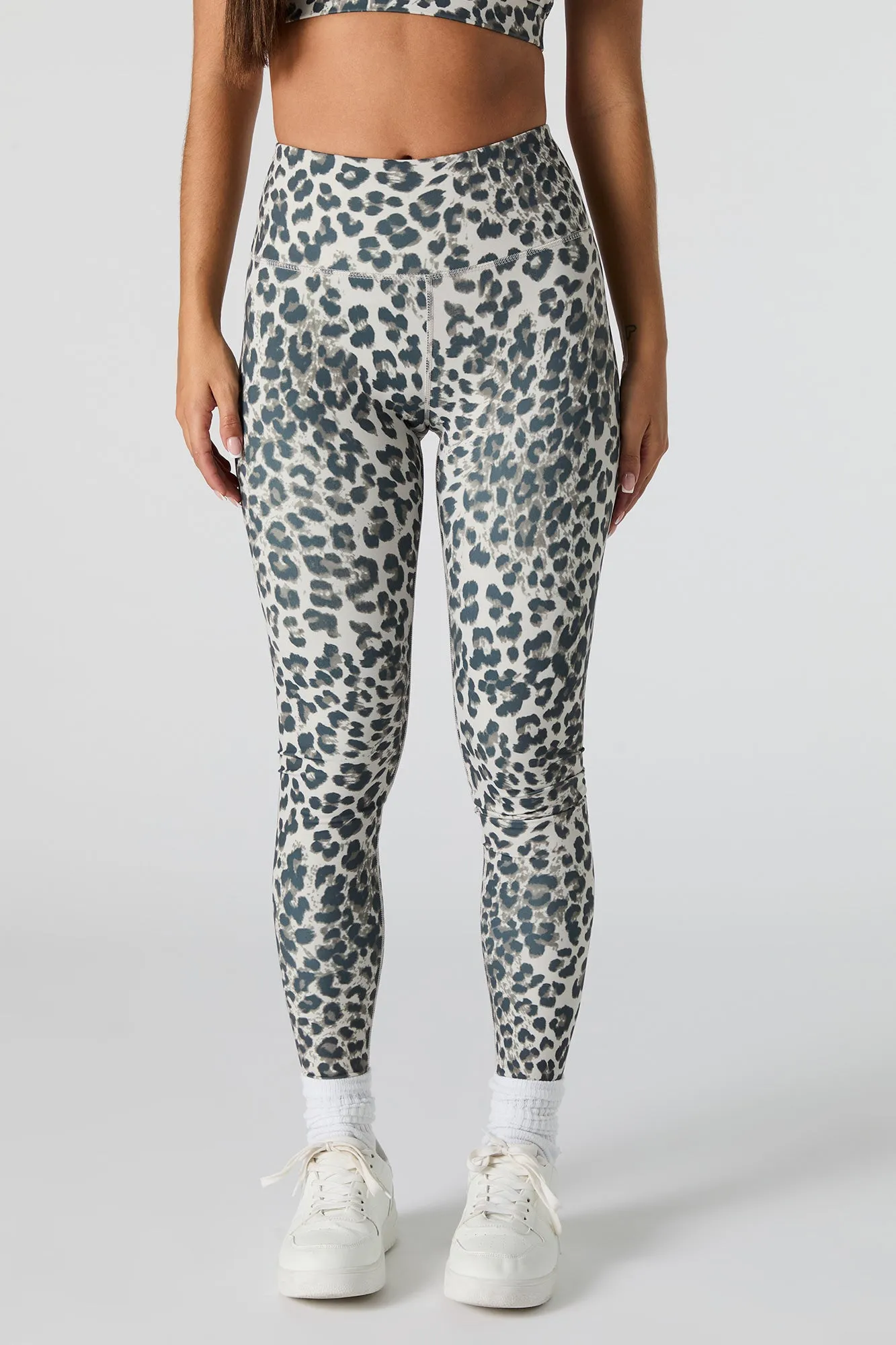 Legging avec poche arrière Active sold by Urban Planet product image thumbnail 2