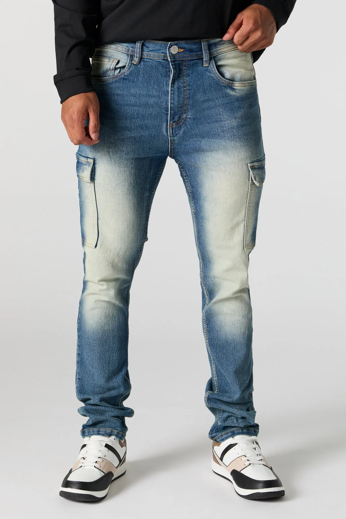 Jean cargo ajusté avec taille empilée sold by Urban Planet