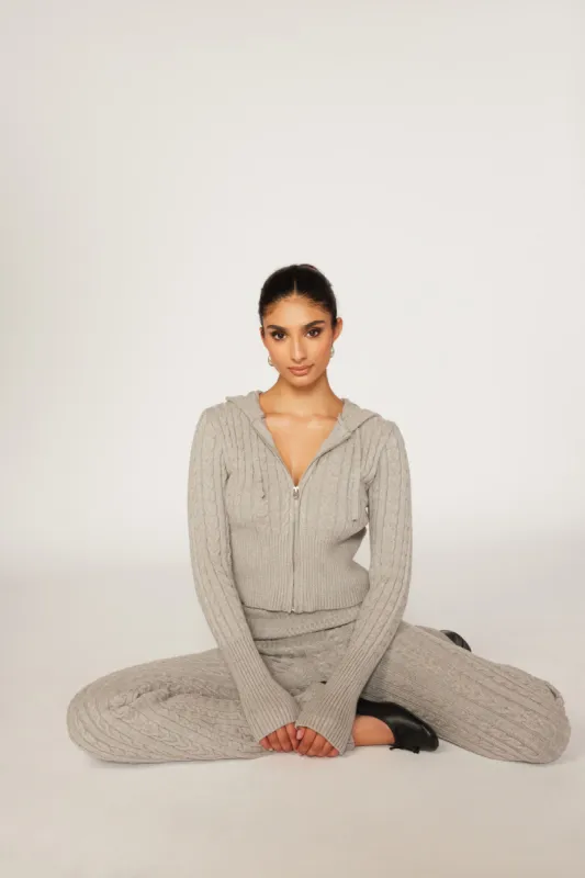 Chandail à capuchon en tricot torsadé avec fermeture à glissière sold by Urban Planet