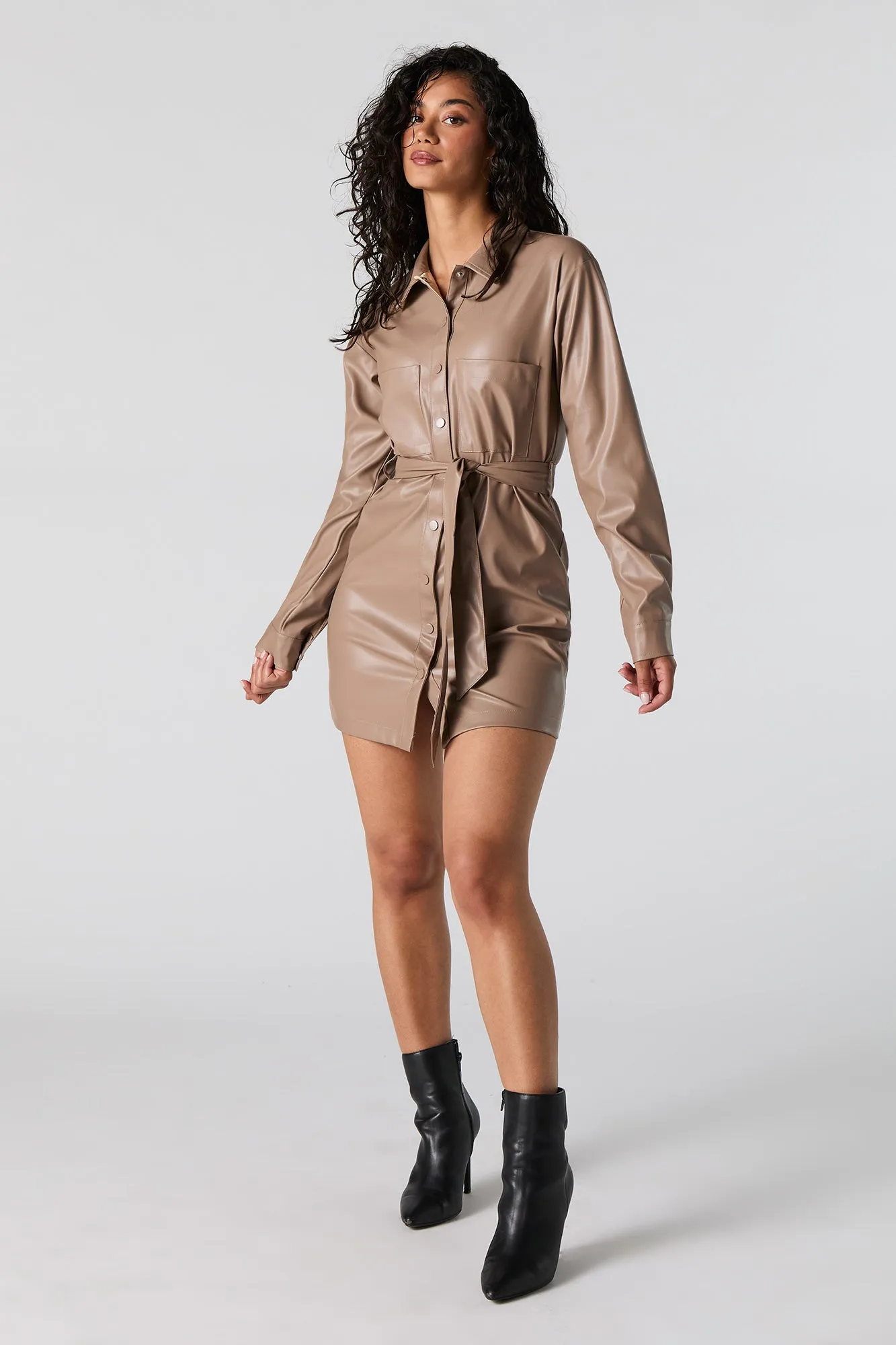 Minirobe à manches longues en similicuir avec ceinture sold by Urban Planet product image thumbnail 3