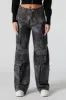 Pantalon cargo à jambe droite avec poches multiples sold by Urban Planet