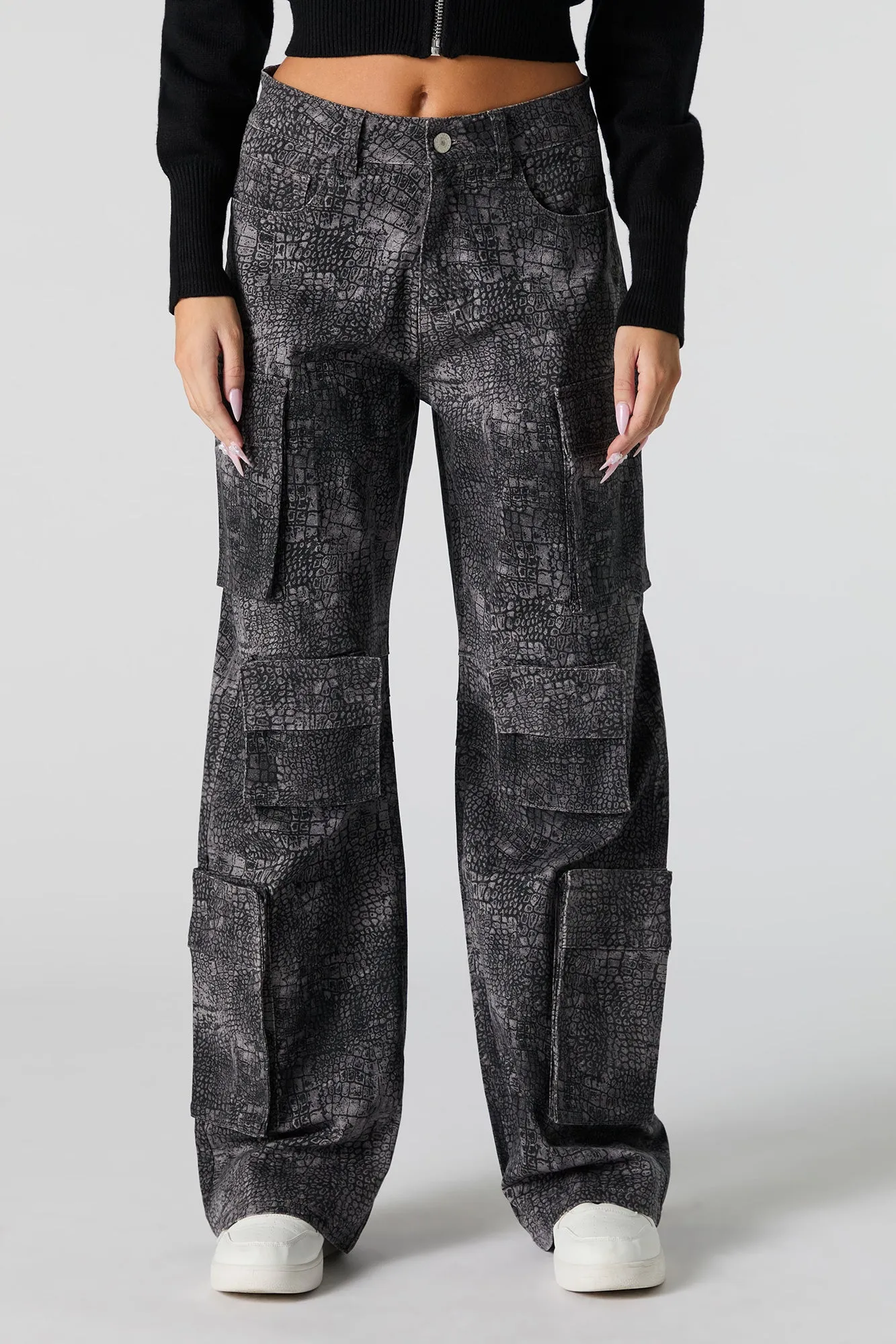 Pantalon cargo à jambe droite avec poches multiples sold by Urban Planet product image thumbnail 2