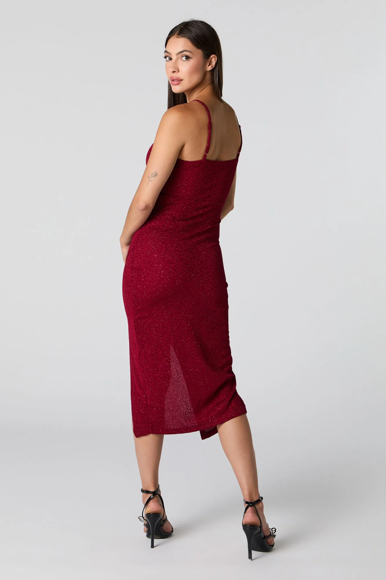 Robe midi enveloppante à surplis scintillant sold by Urban Planet product image thumbnail 3