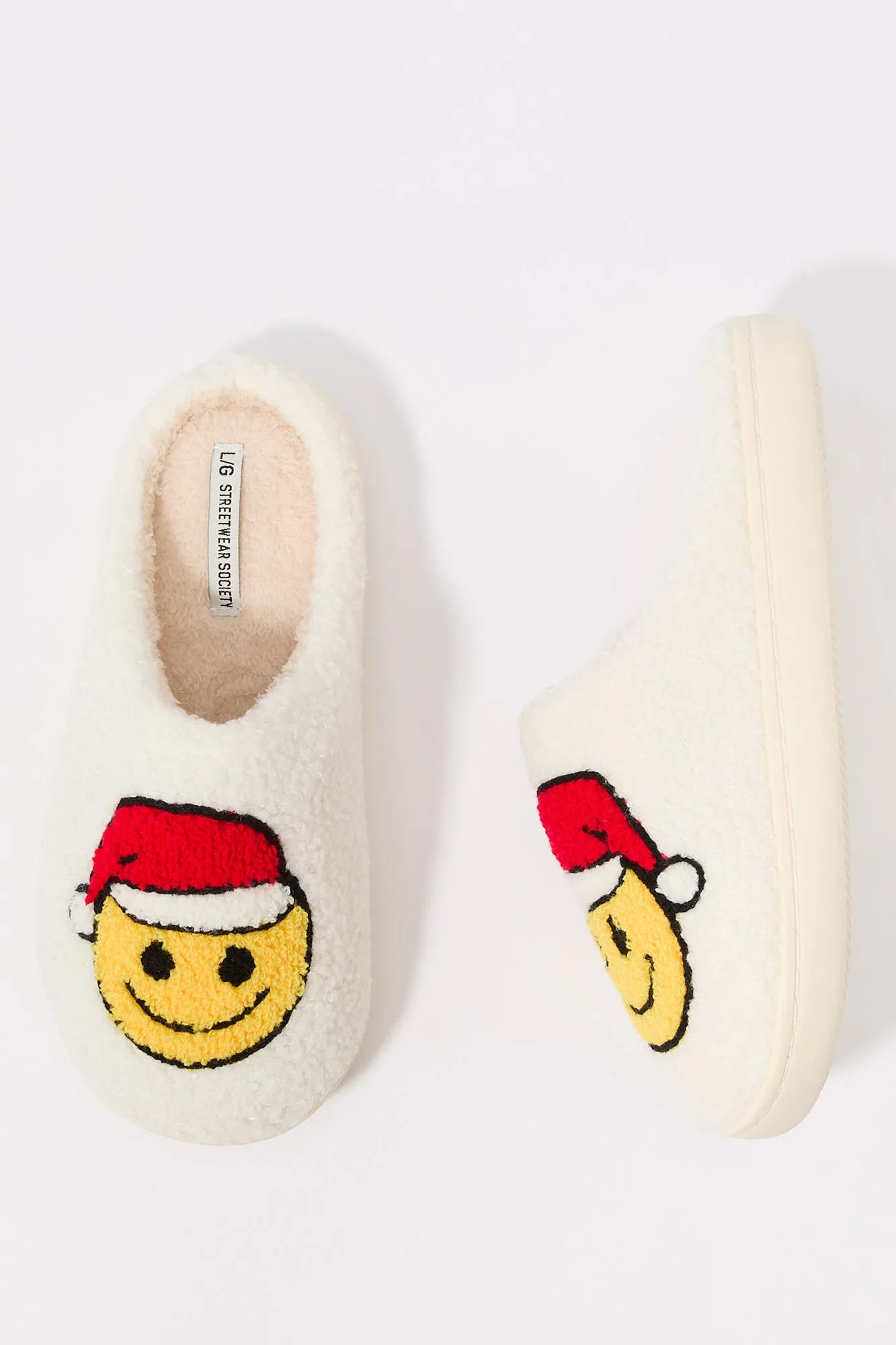 Pantoufles de Noël en Sherpa sold by Urban Planet product image thumbnail 5
