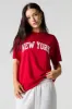T-shirt de coupe garçonne rouge à imprimé New York sold by Urban Planet