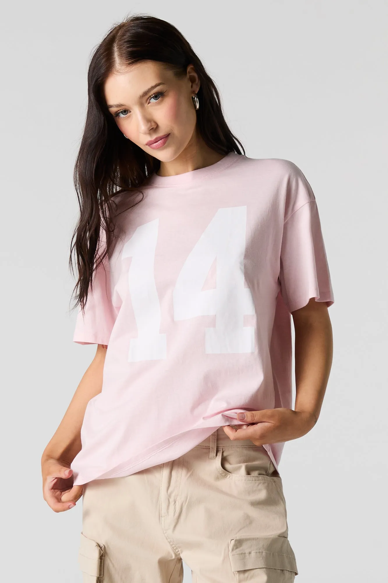 T-shirt de coupe garçonne à imprimé 14 sold by Urban Planet