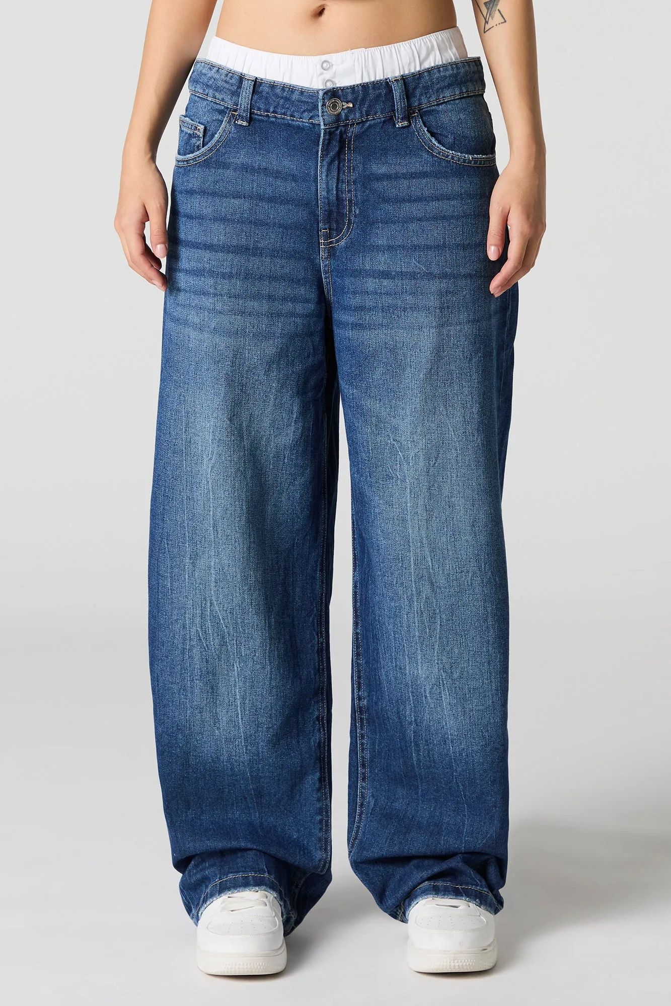 Jean ample avec bande de taille double sold by Urban Planet product image thumbnail 2