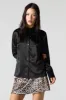 Chemisier boutonné en satin avec col sold by Urban Planet