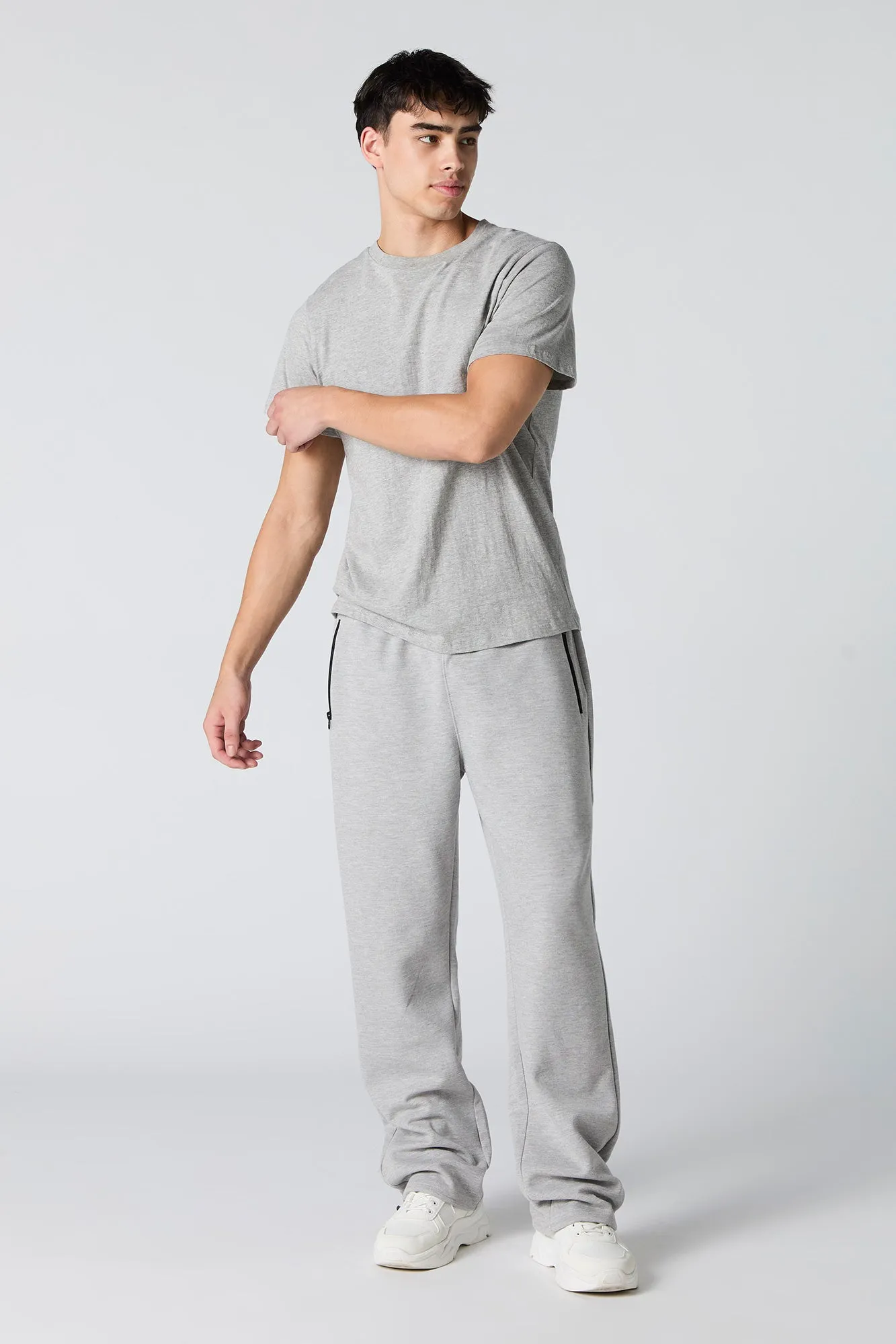 Pantalon d'entraînement Active en molleton avec poches à fermeture à glissière sold by Urban Planet product image thumbnail 2