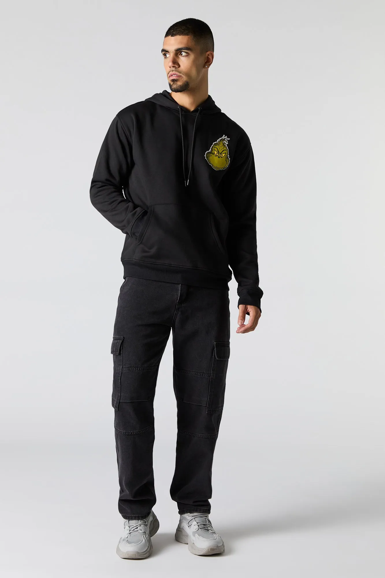 Haut à capuchon en molleton avec imprimé The Grinch sold by Urban Planet product image thumbnail 3