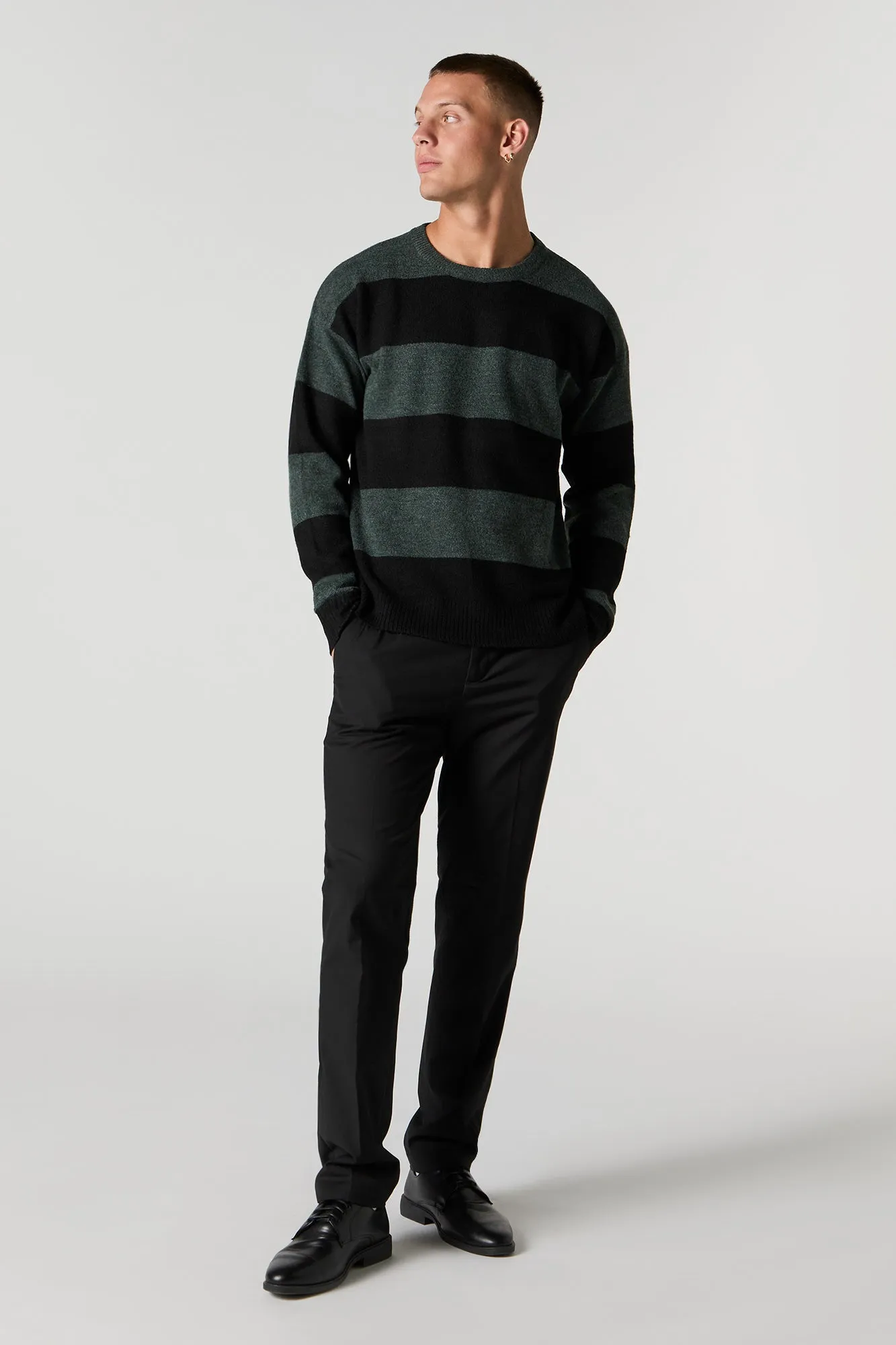 Chandail décontracté pelucheux avec rayures larges sold by Urban Planet product image thumbnail 3