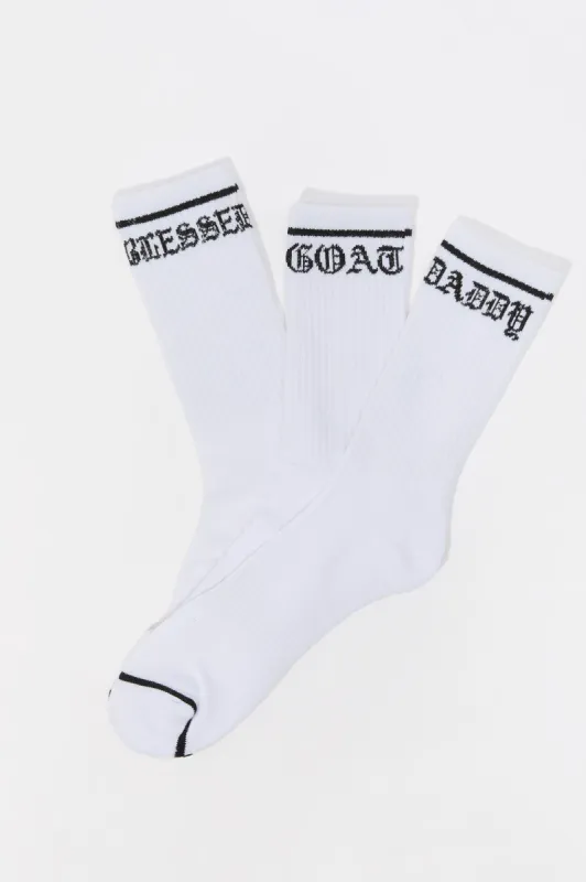 Socquettes à imprimé de texte gothique (paquet de 3) sold by Urban Planet