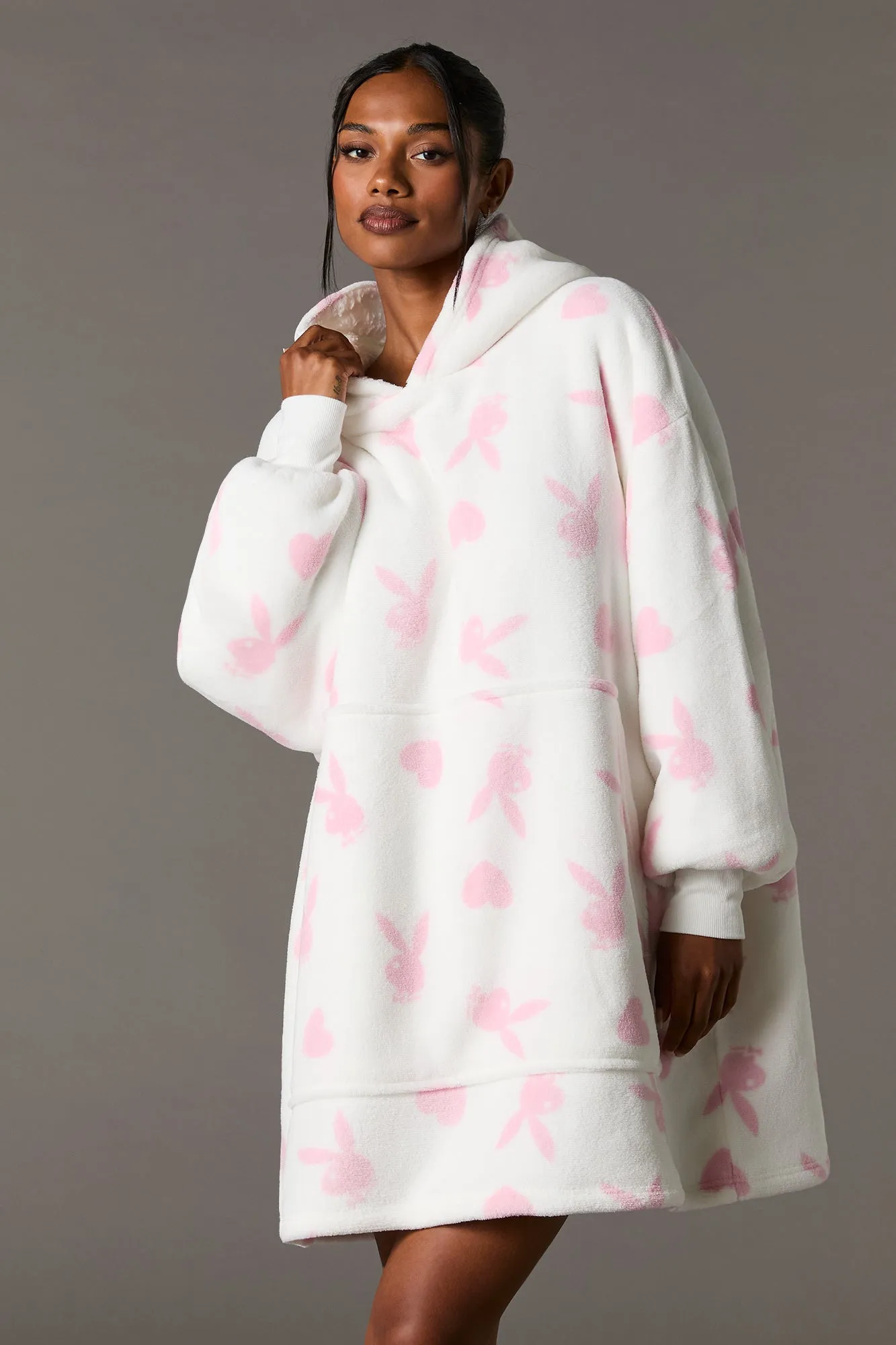 Chandail surdimensionné à imprimé Playboy sold by Urban Planet product image thumbnail 5