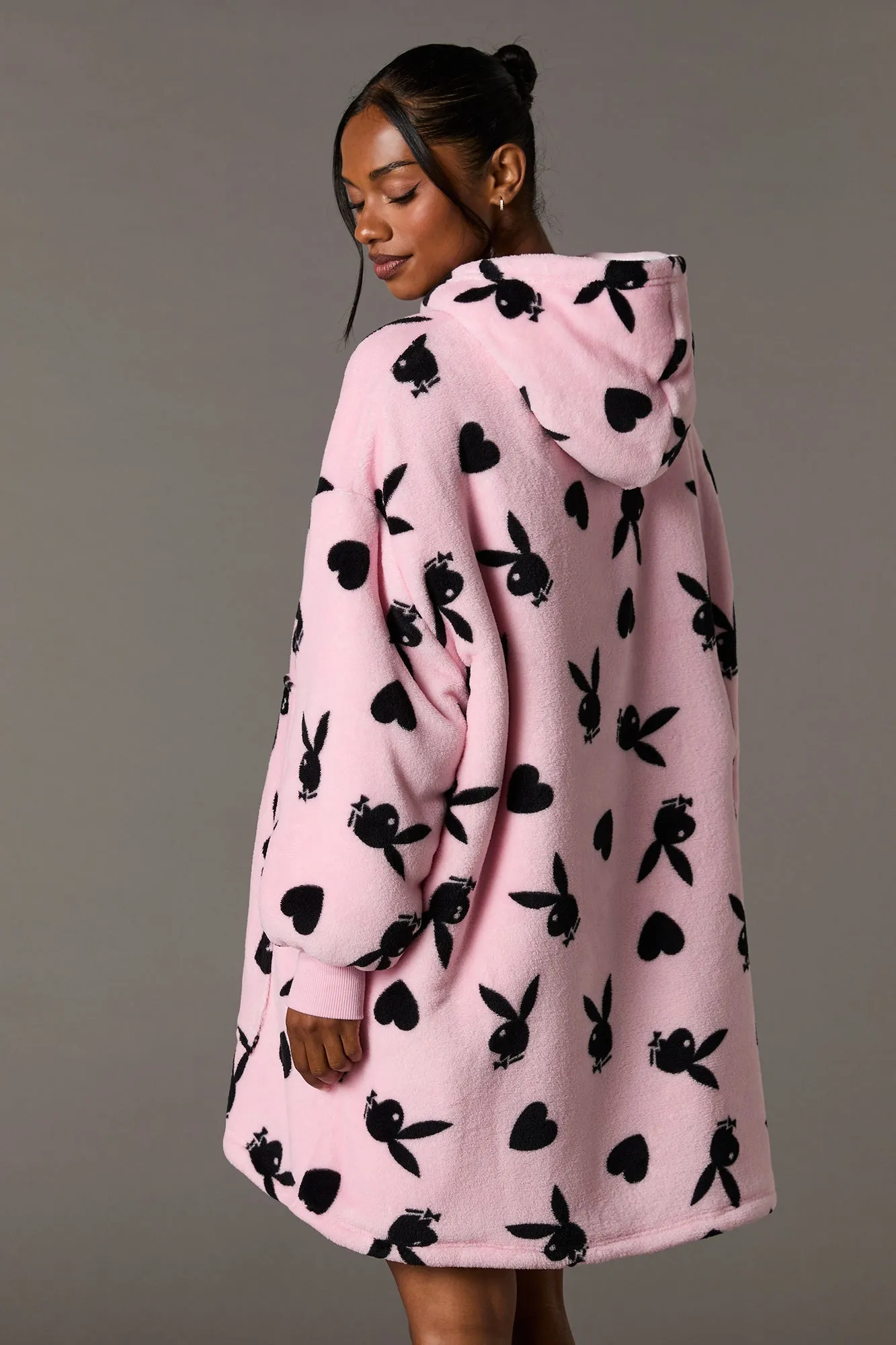 Chandail surdimensionné à imprimé Playboy sold by Urban Planet product image thumbnail 2