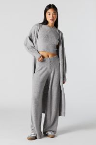 Pantalon moussu à jambes larges sold by Urban Planet