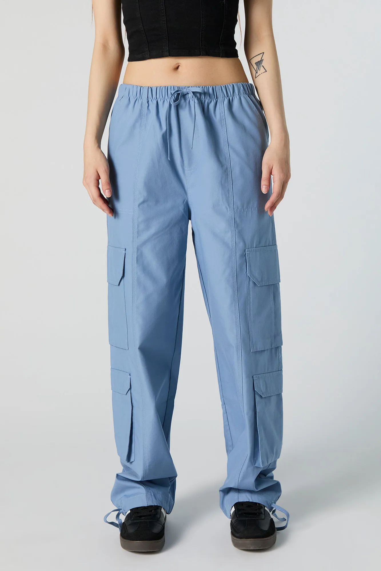 Jogger cargo à jambe droite sold by Urban Planet product image thumbnail 2