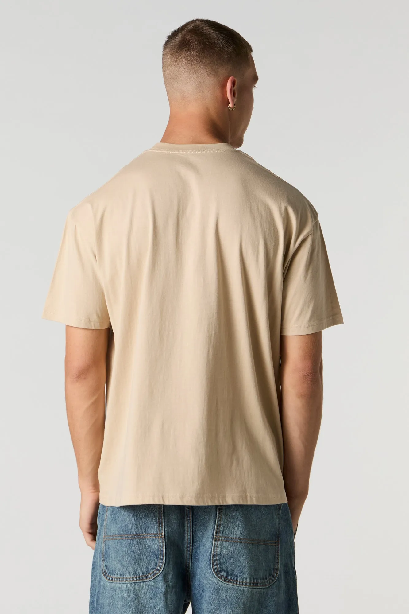 T-shirt à imprimé Outcast Hearts sold by Urban Planet product image thumbnail 2