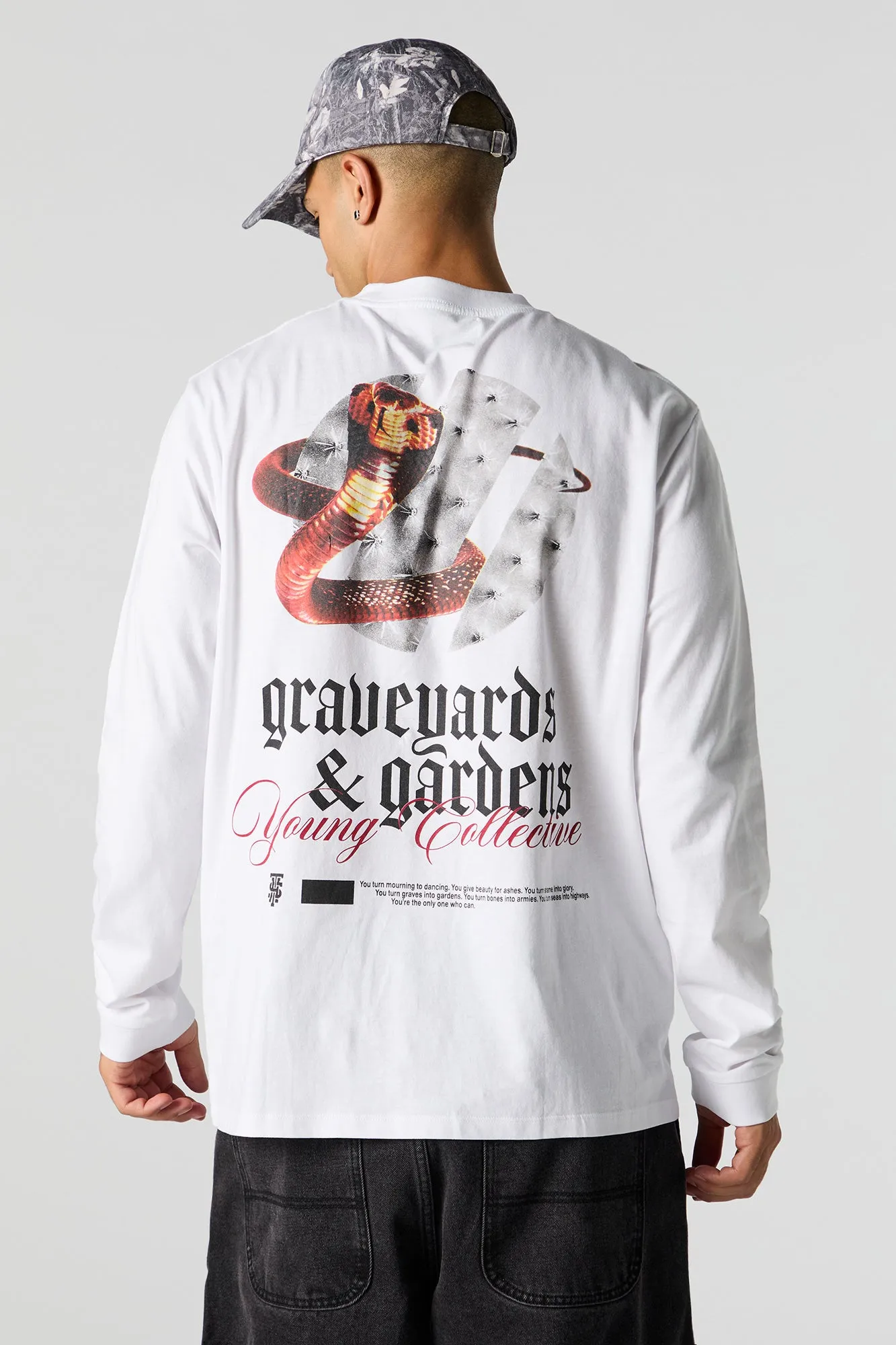 Haut à manches longues avec imprimé Graveyards & Gardens sold by Urban Planet product image thumbnail 2