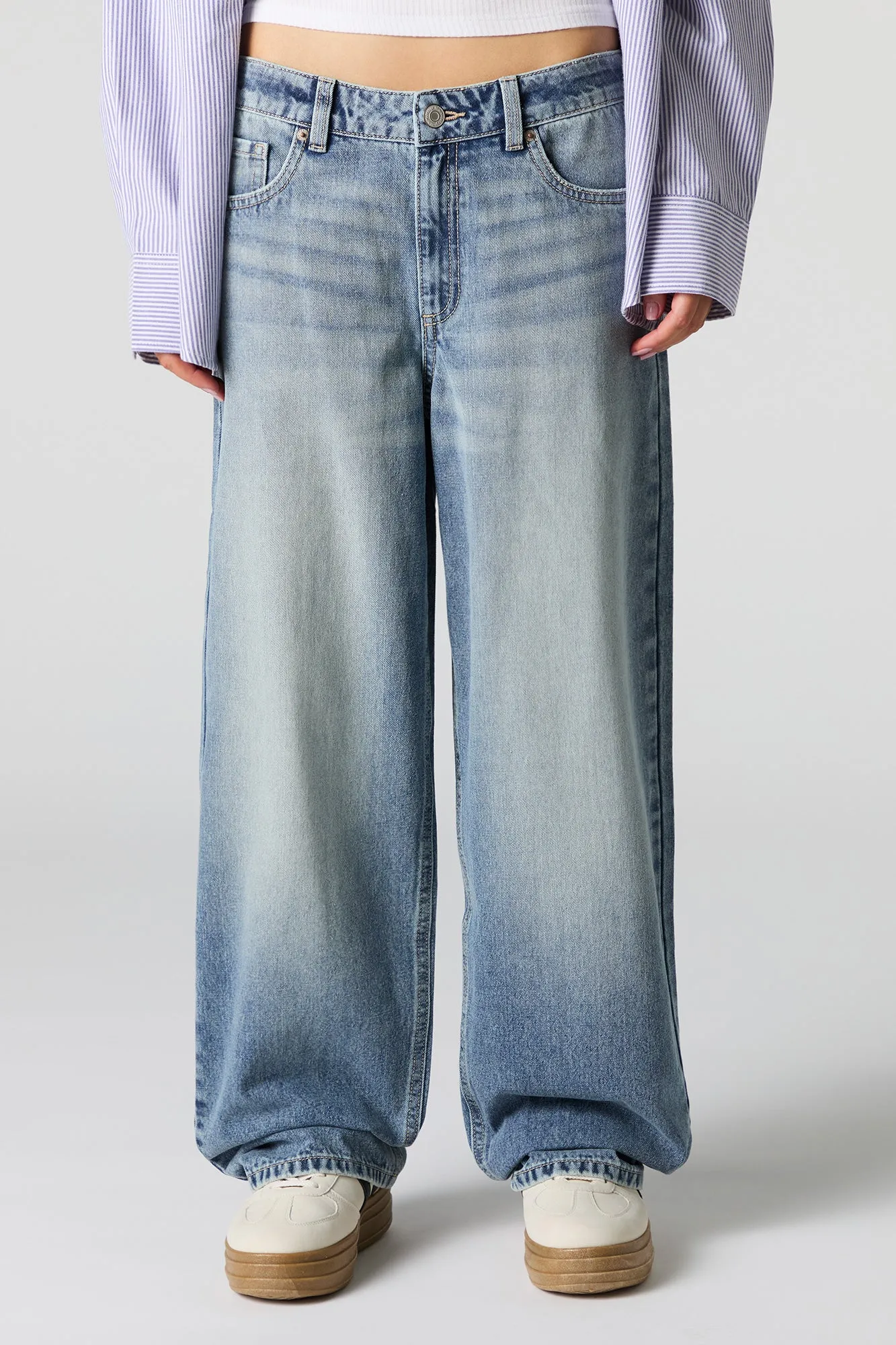 Vintage Wash Mid Rise Baggy Jean sold by Urban Planet product image thumbnail 2